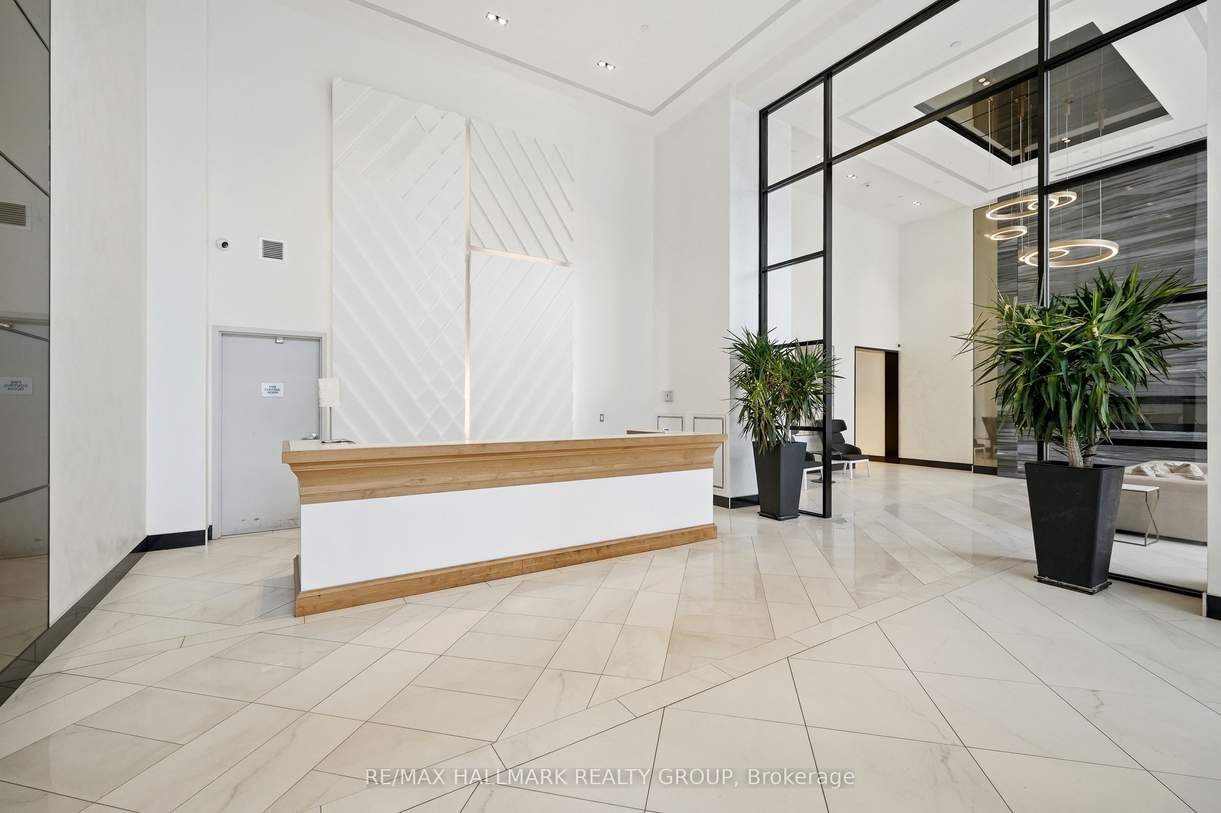 255 Bay Street 106