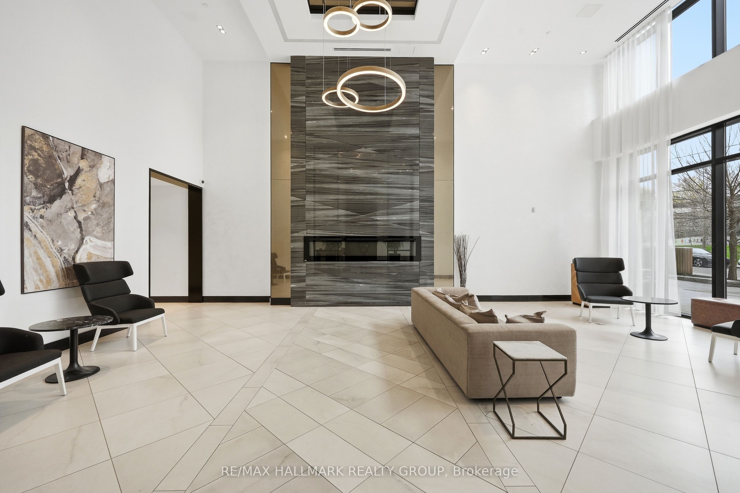 255 Bay Street 106