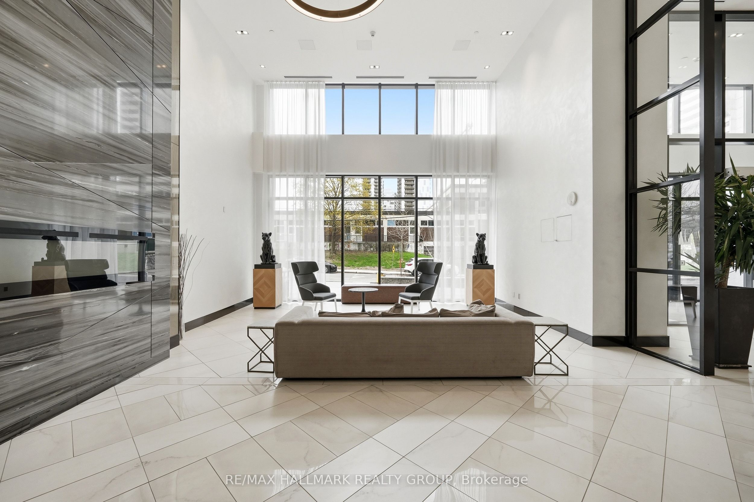 255 Bay Street 106