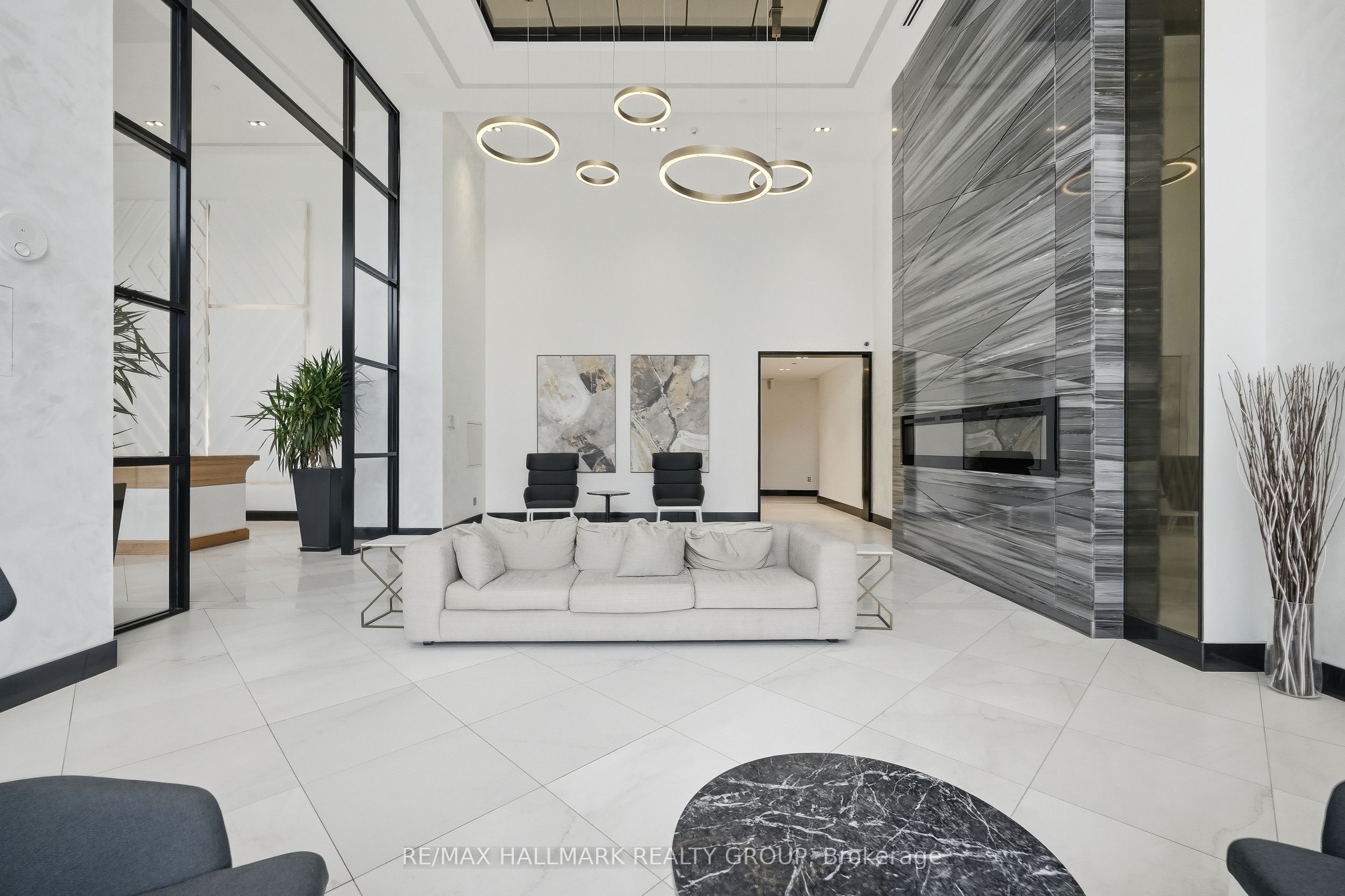 255 Bay Street 106