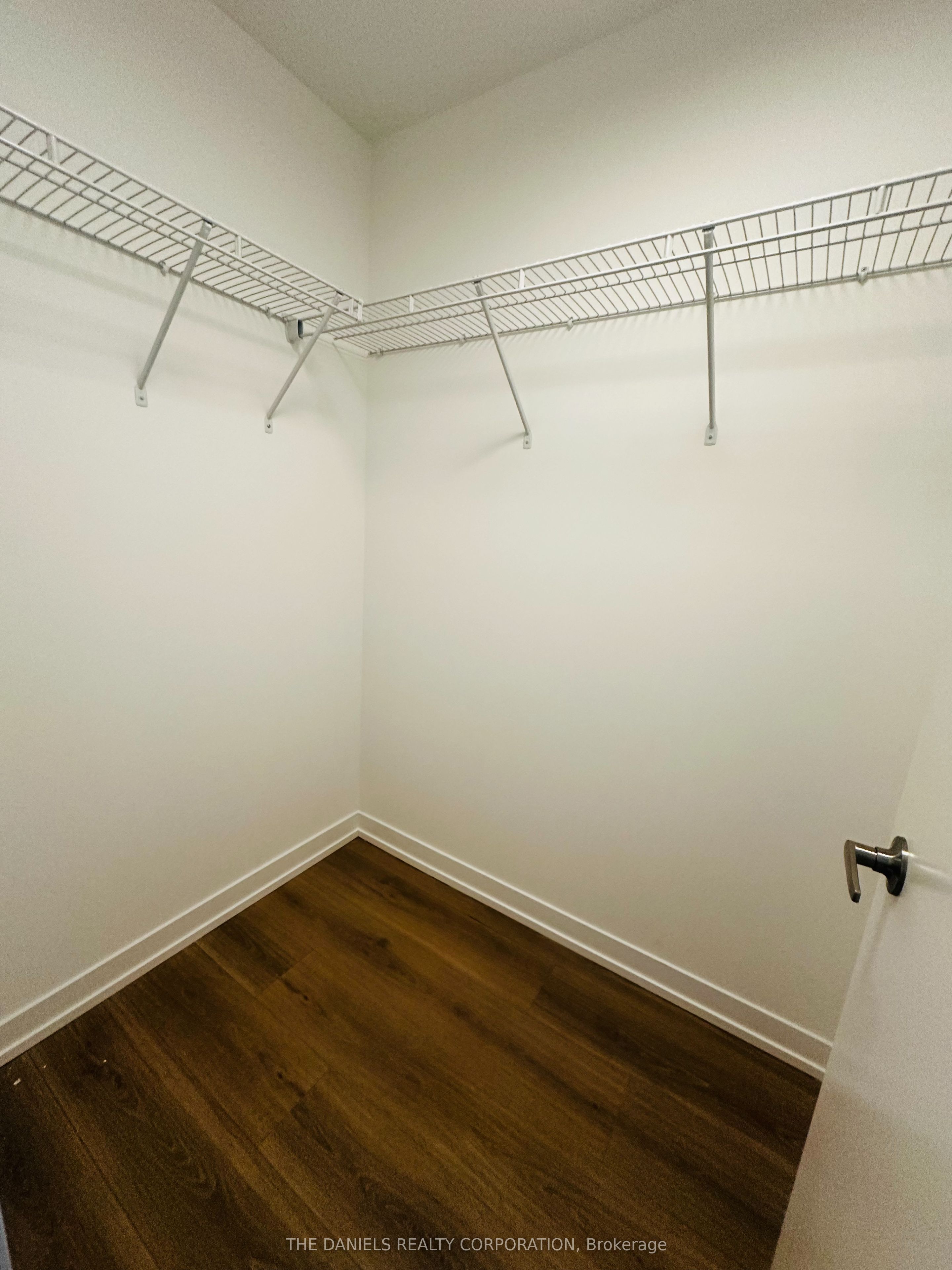 2485 Eglinton Avenue W 1204