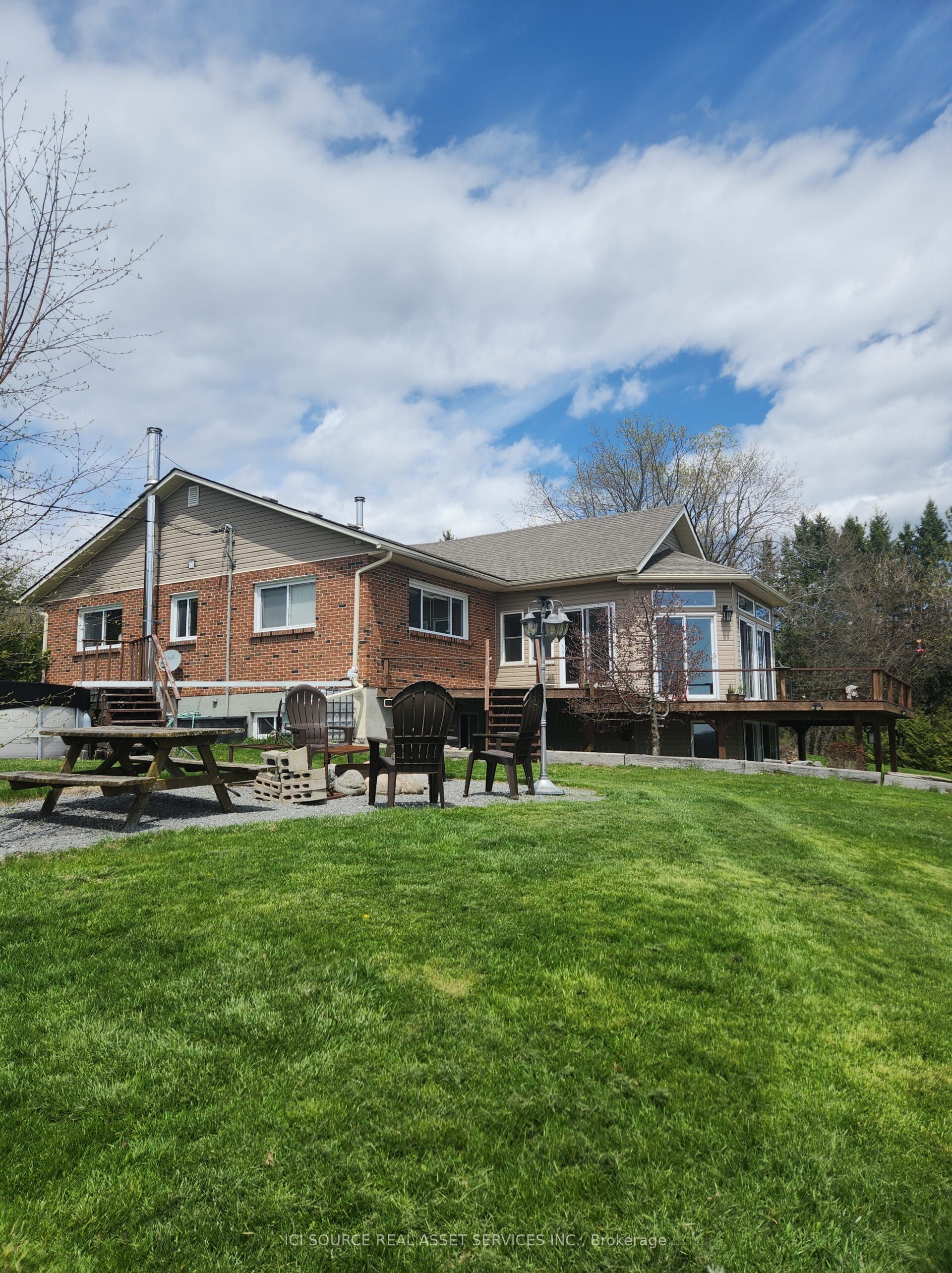 136 Hollowview Road