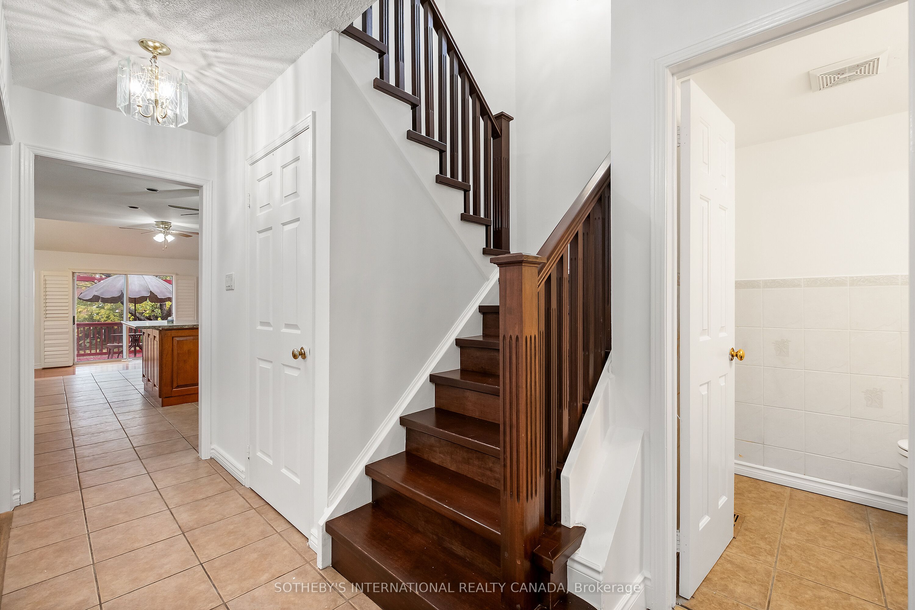 3631 Cherrington Crescent