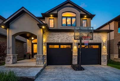 2152 Yellowbirch Place London North ON N6G 0N3