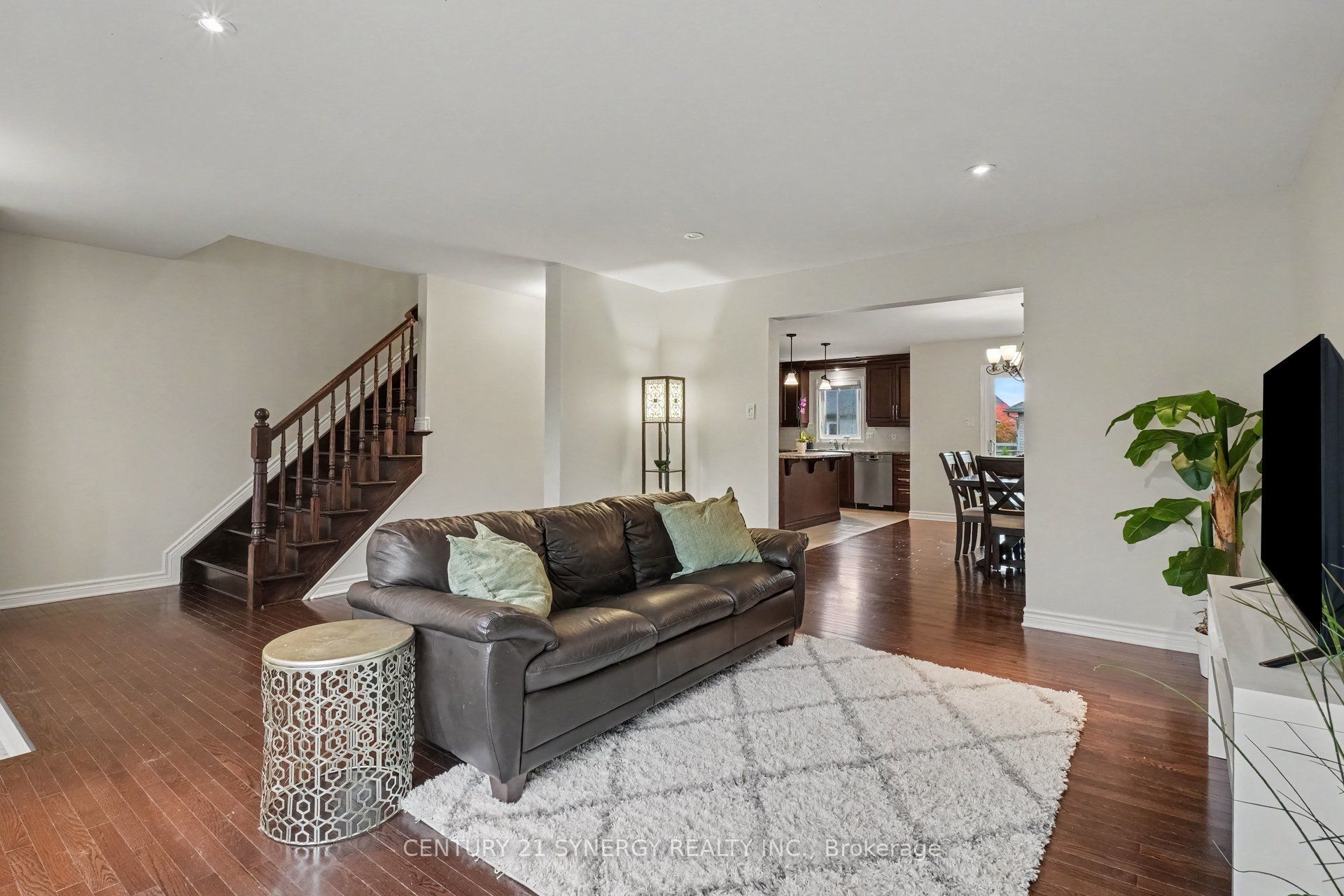 344 Colmar Street