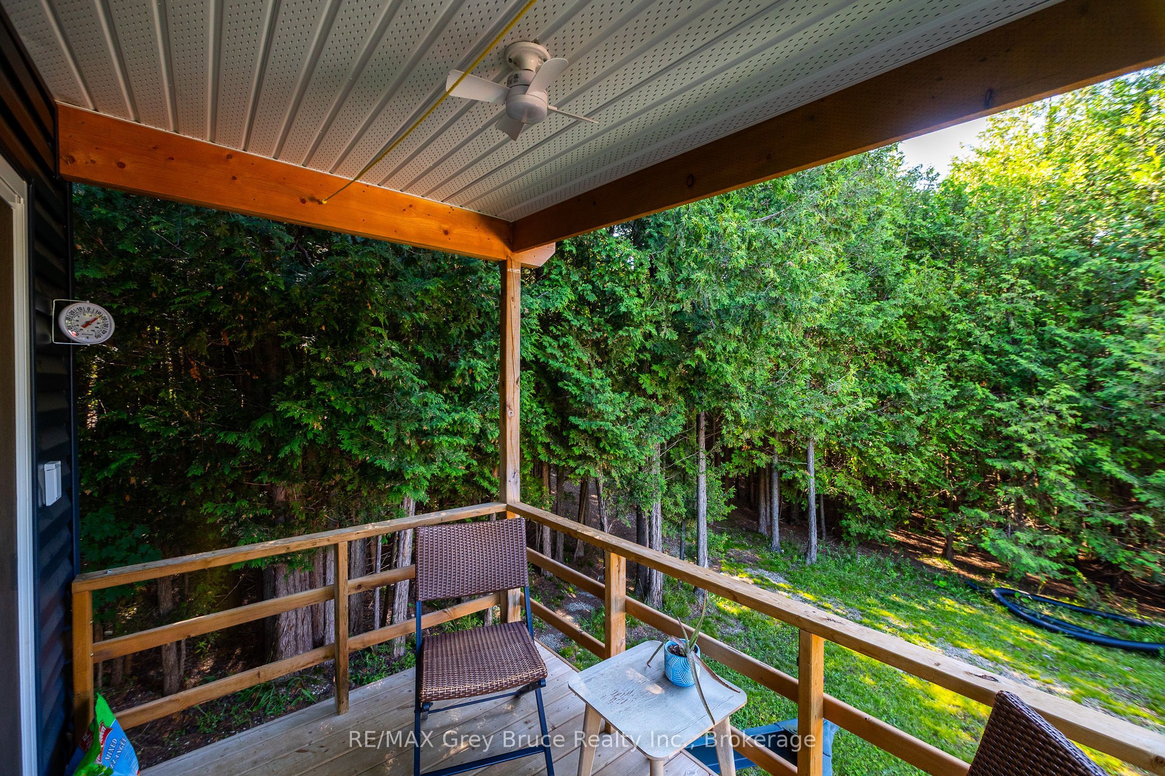 563878 Holland Glenelg Townline