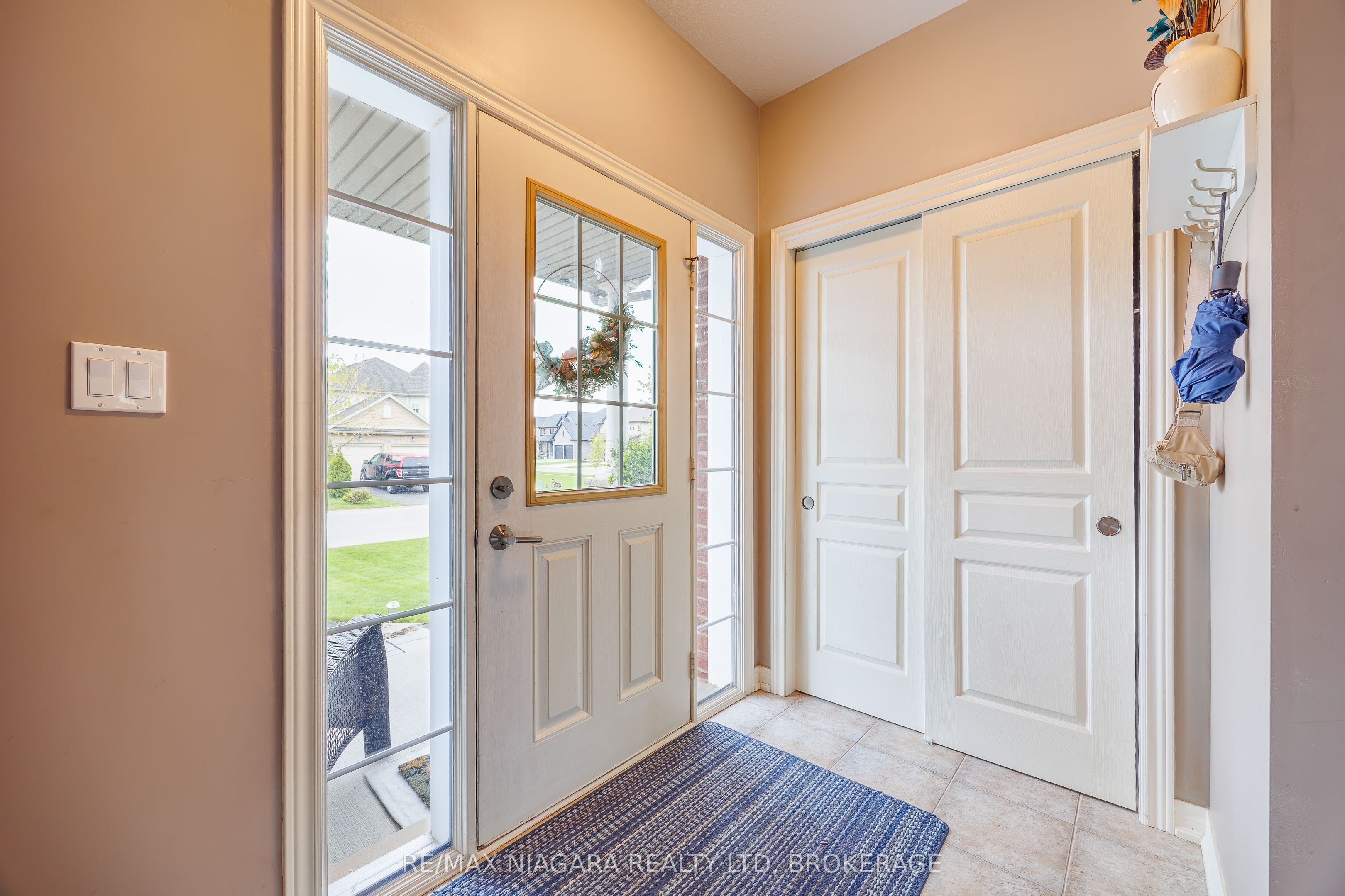 5744 Jake Crescent