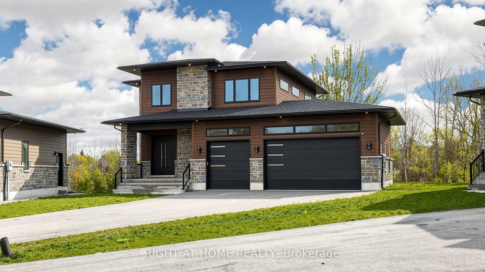 14 Dixon Court