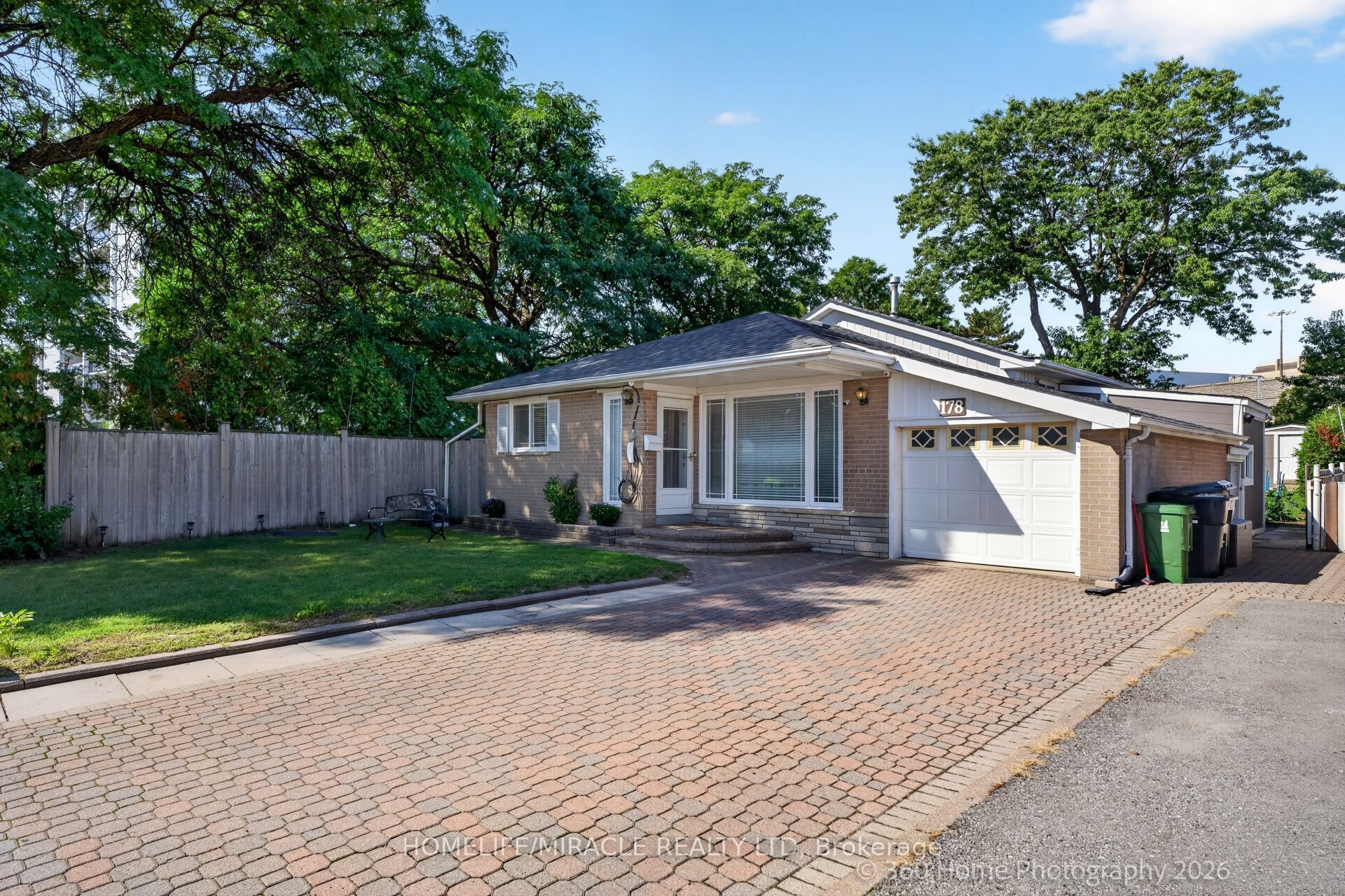 178 Kingsview Boulevard