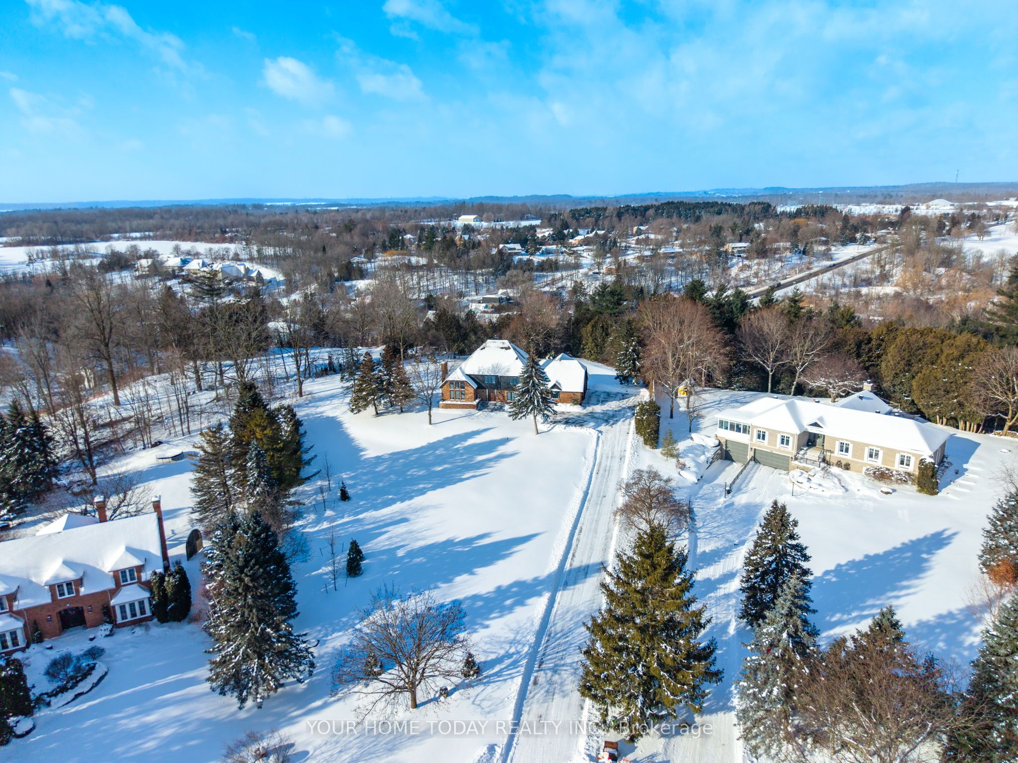 27 Chantelay Crescent