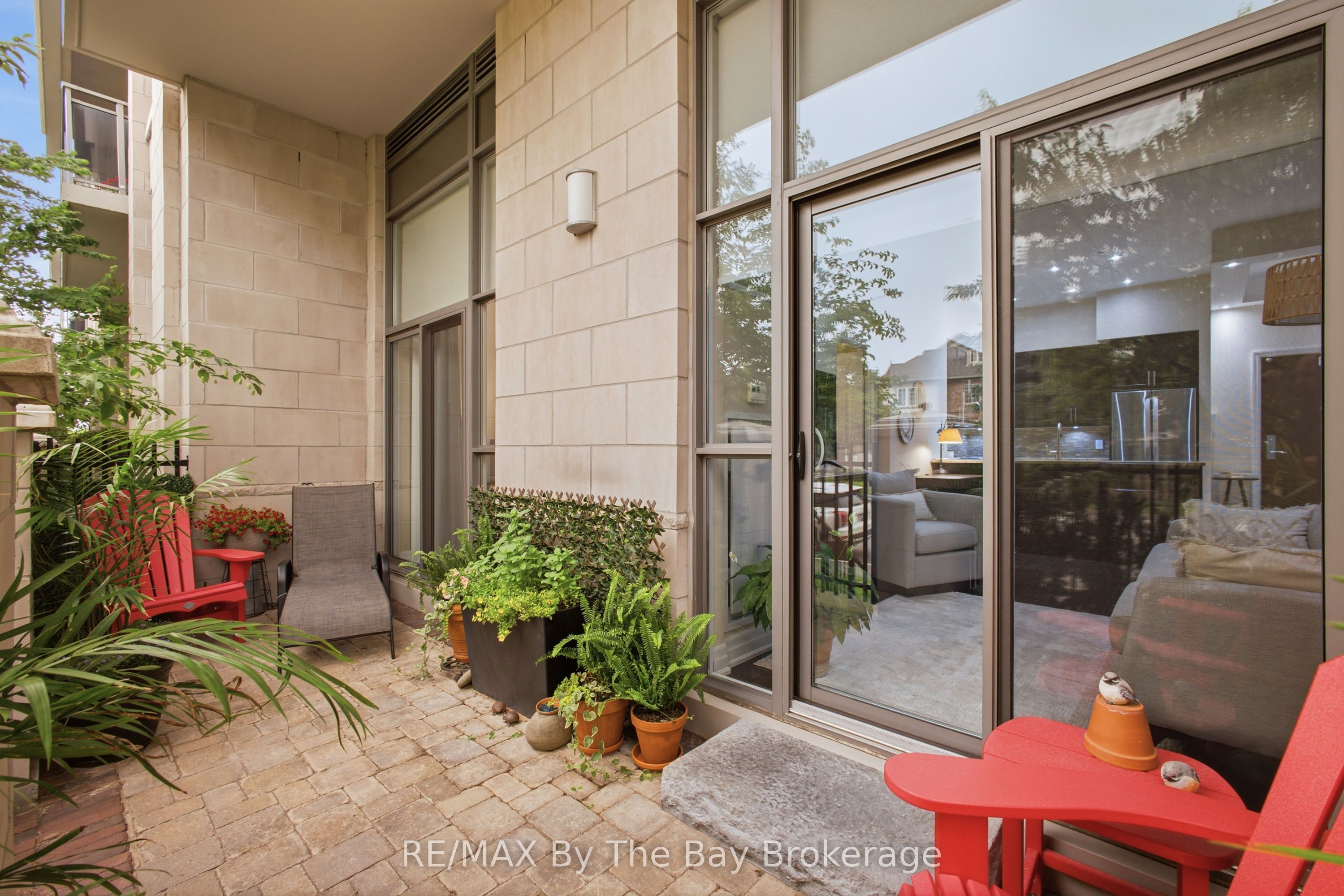 111 Civic Square Gate 112