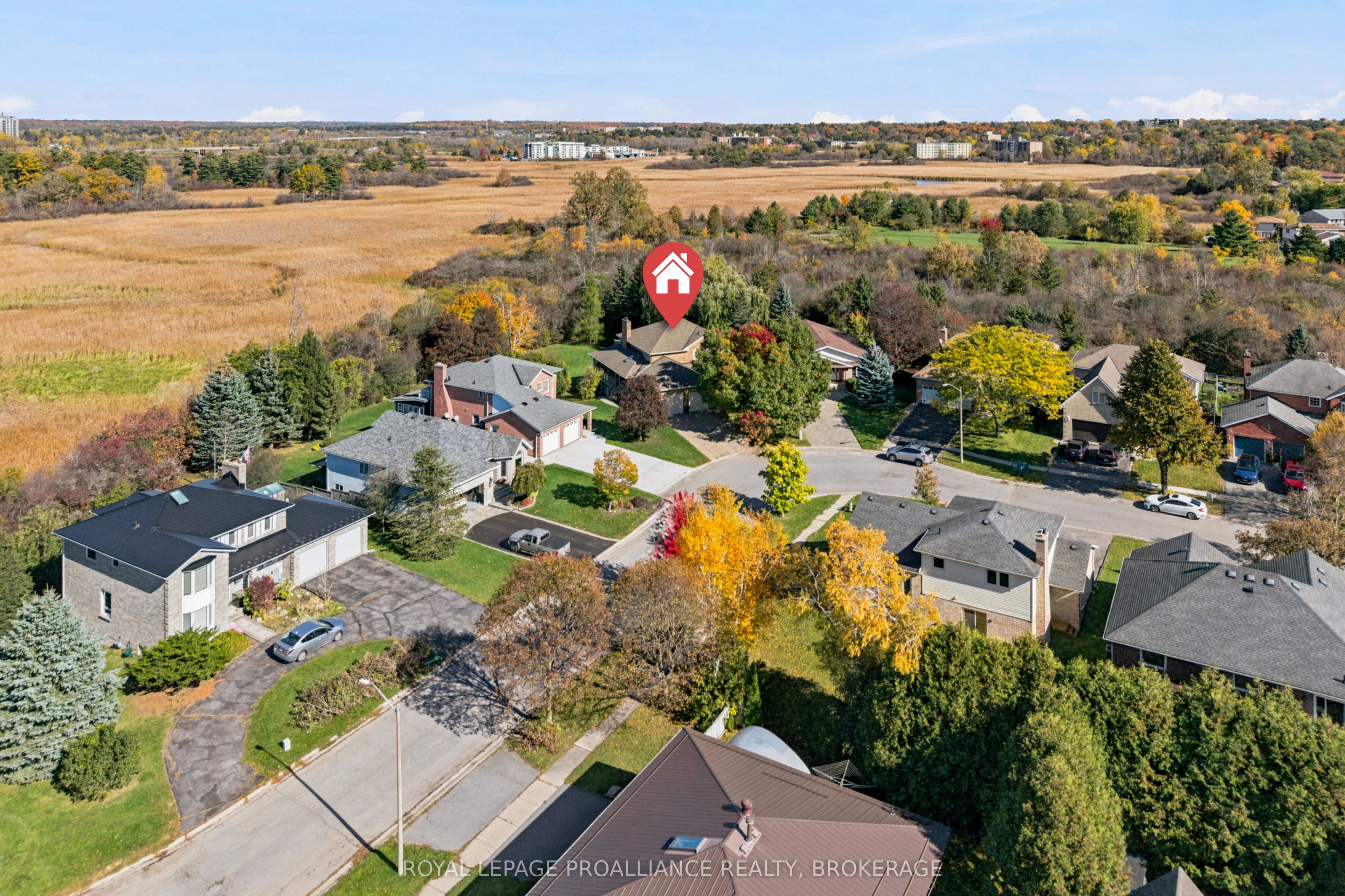702 Parkside Crescent