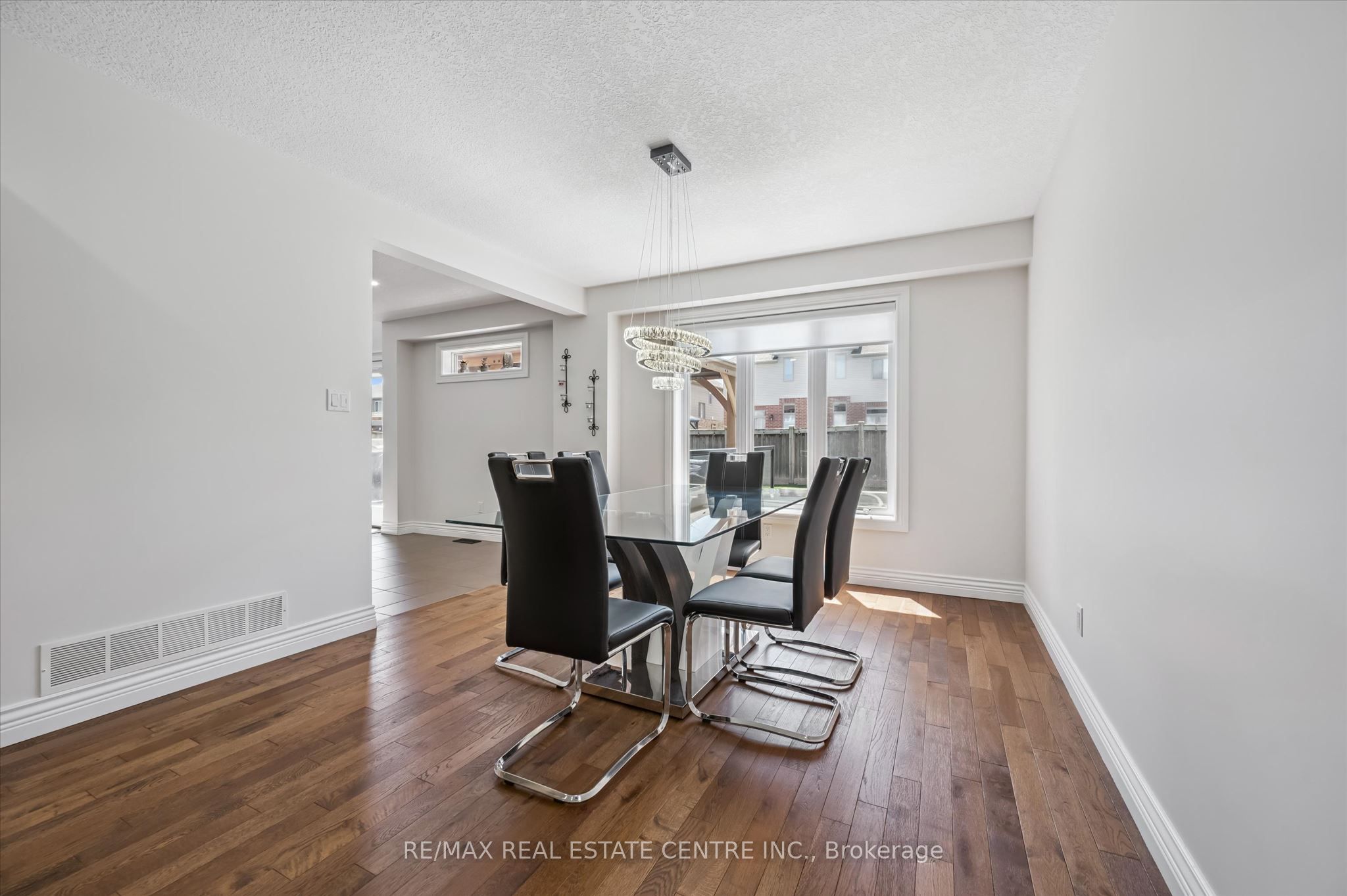 114 Isaac Shantz Drive