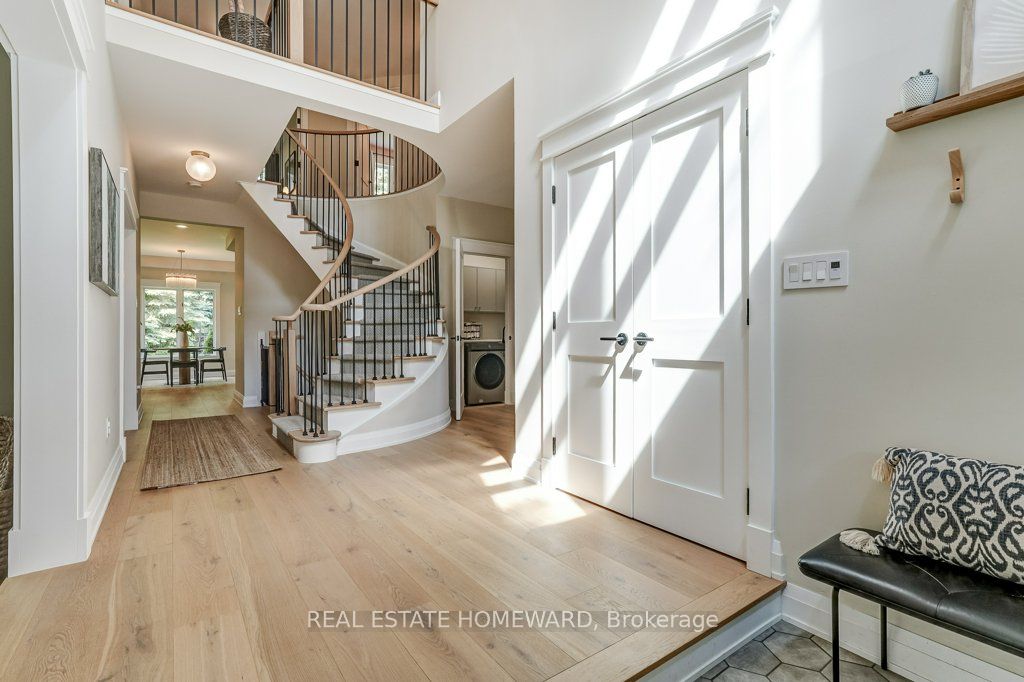 98 Woodview Drive
