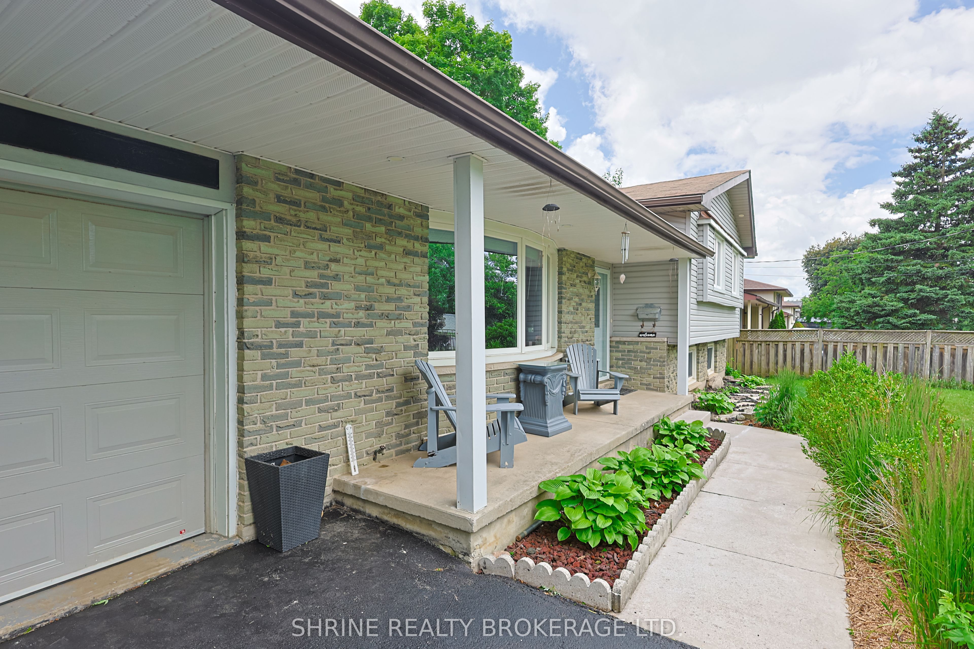 146 FANSHAWE PARK Road W