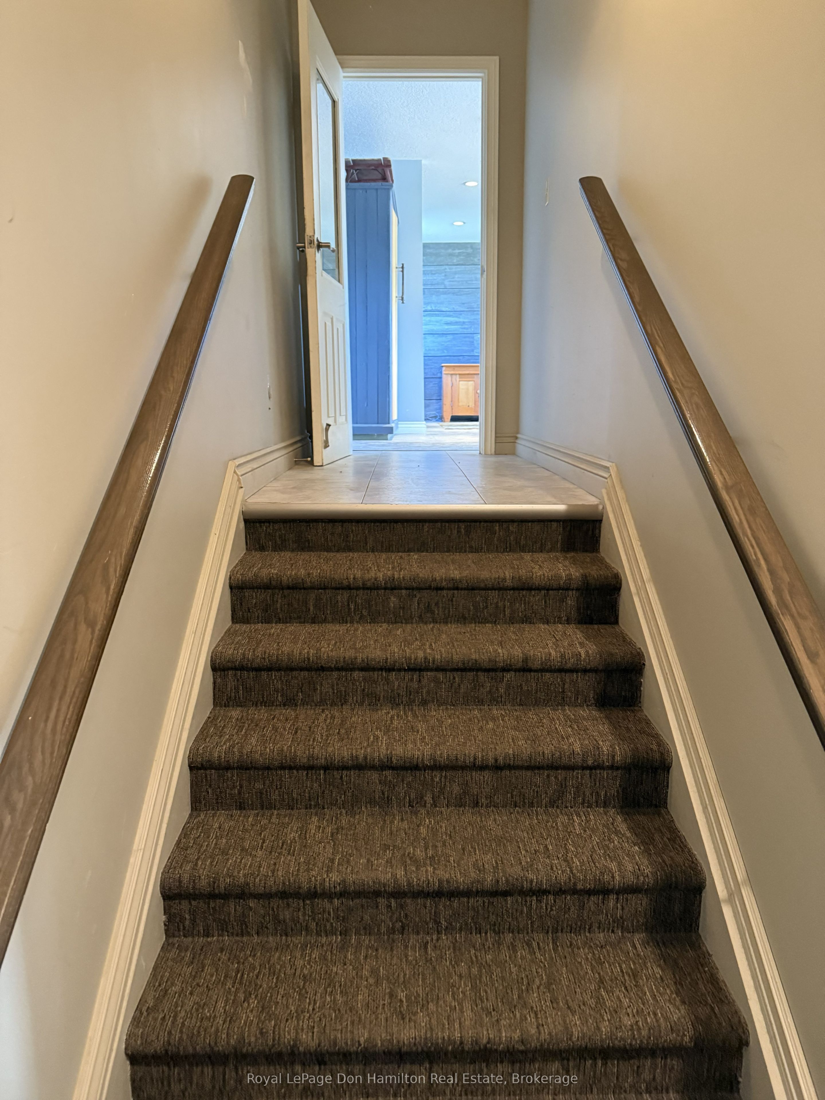 8519 Wellington Rd 86 Line W