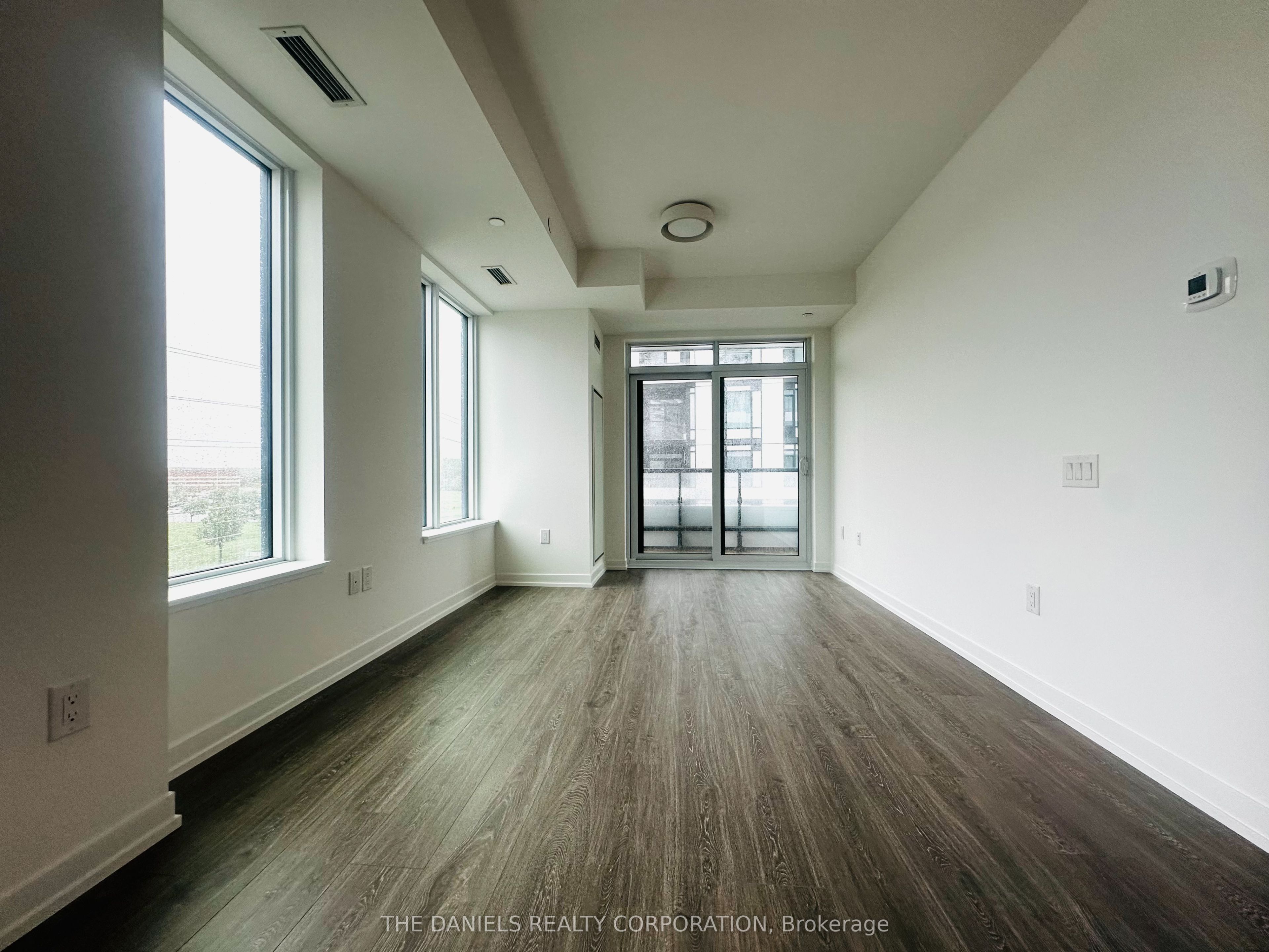 2485 Eglinton Avenue W 503