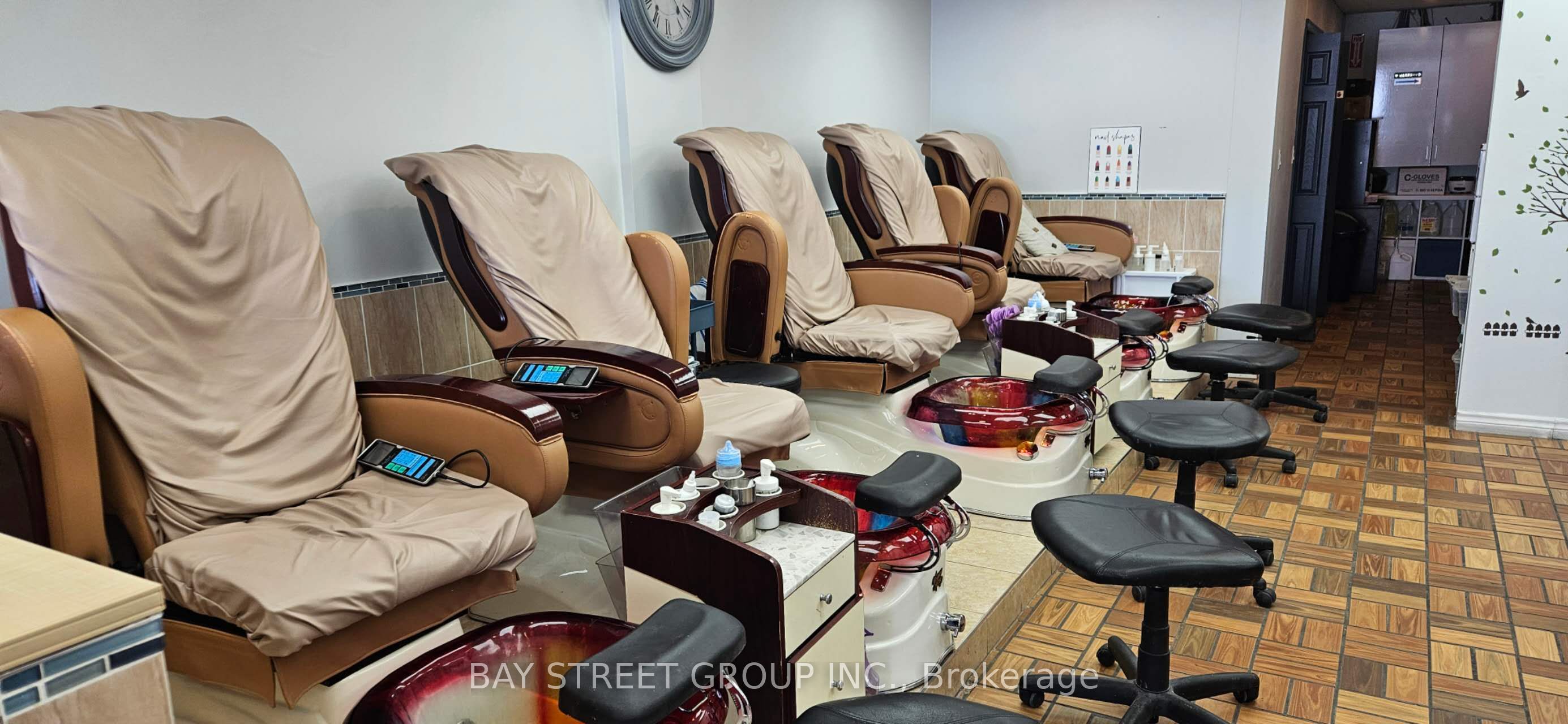 650 King Street E 3A