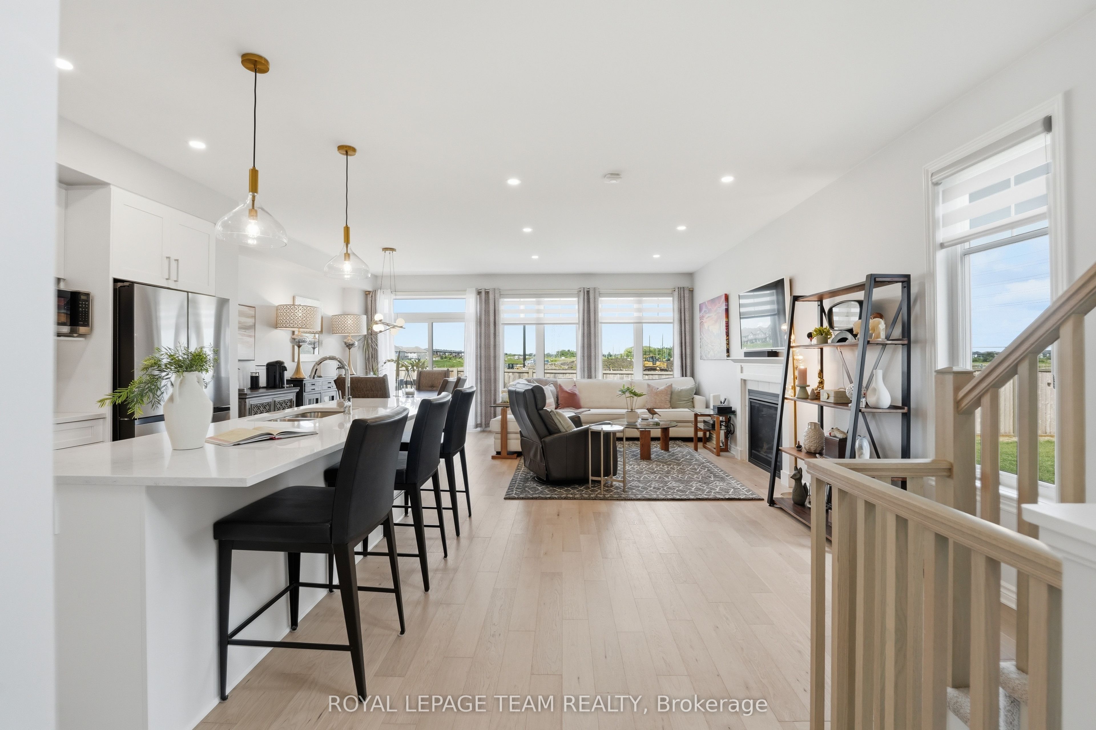 715 Maverick Crescent