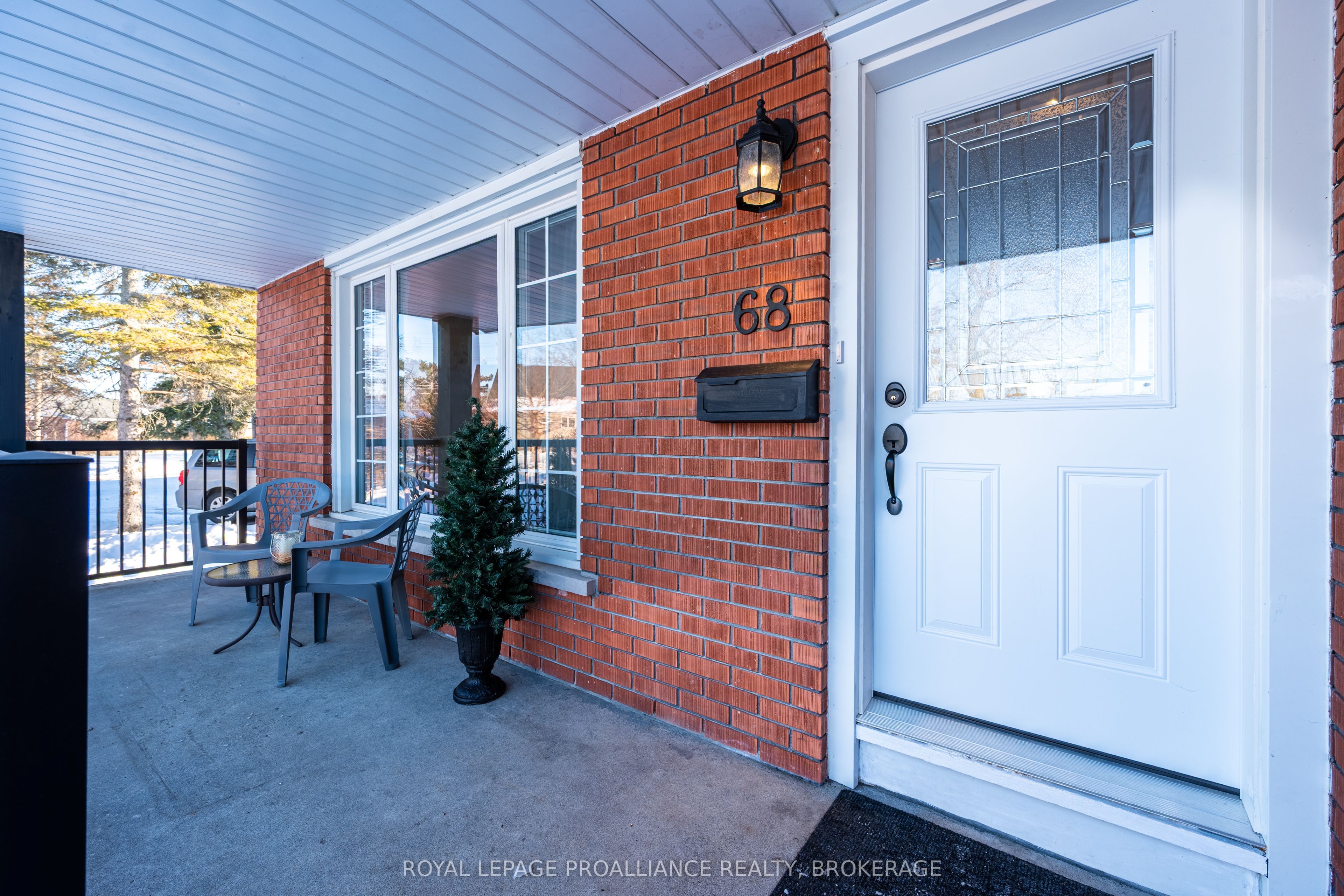 68 Mackenzie Crescent