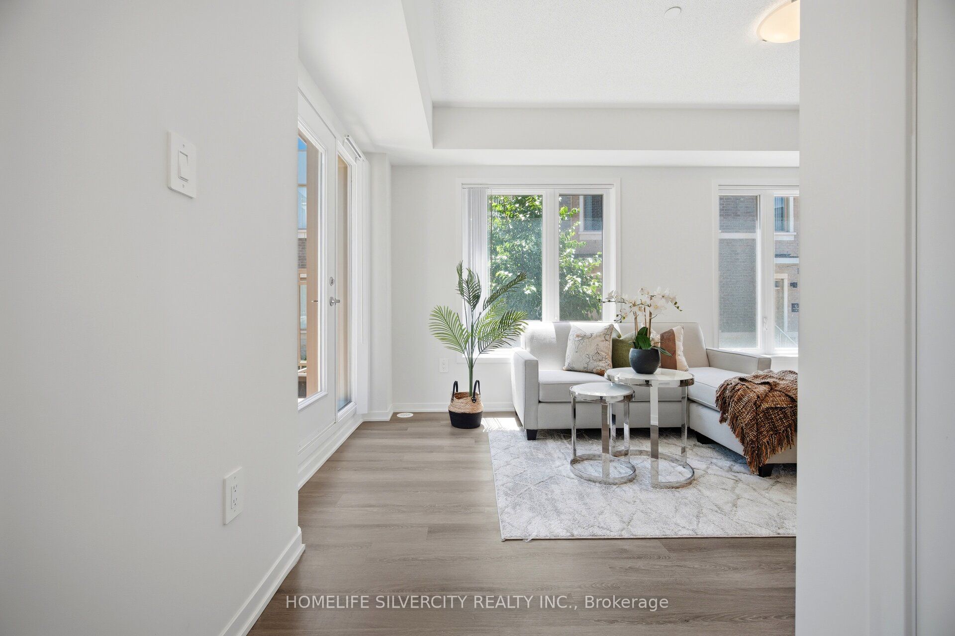 11 Honeycrisp Crescent 13