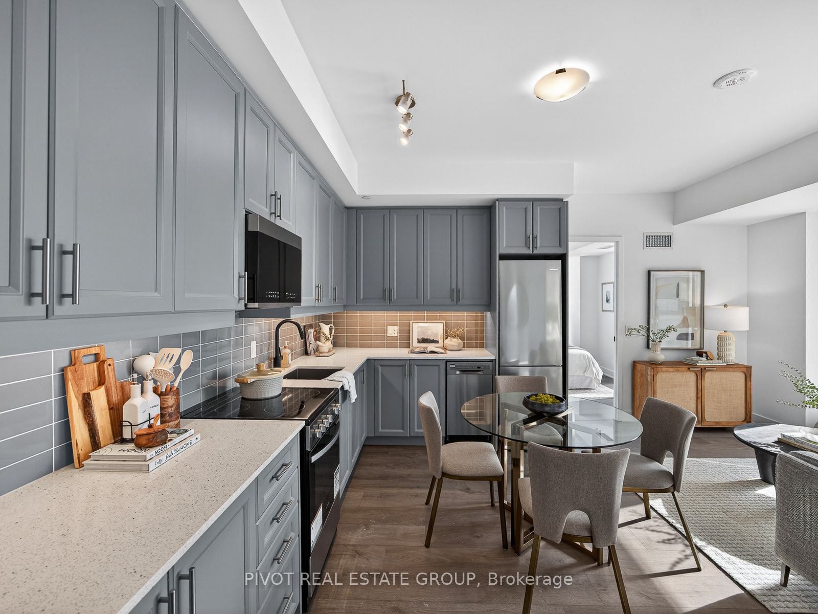 2333 Khalsa Gate 210