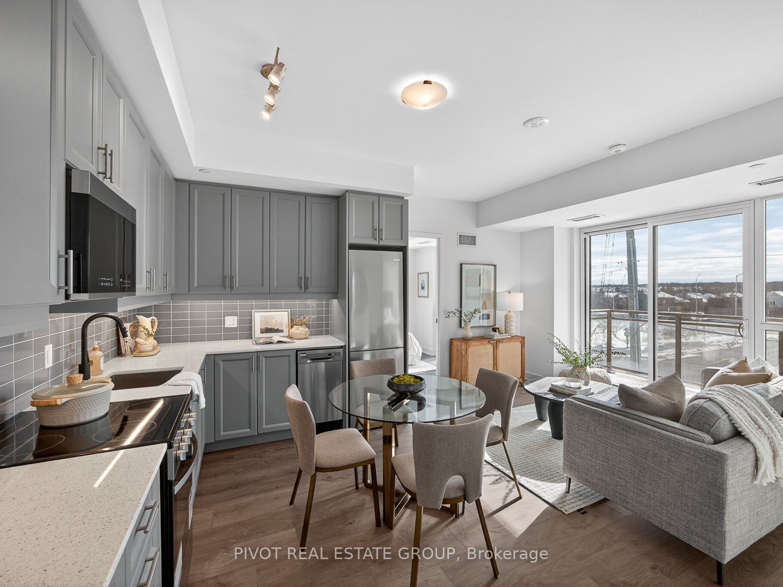 2333 Khalsa Gate 210