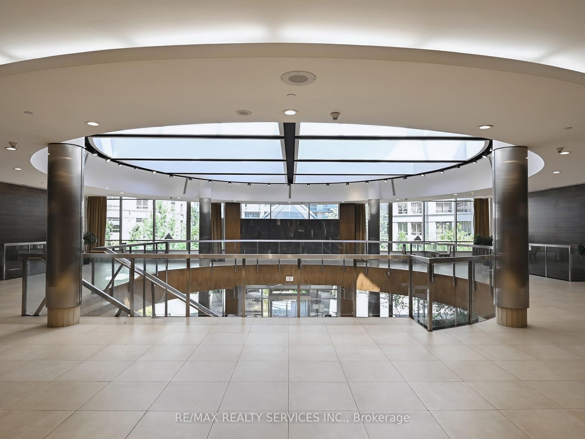 3880 Duke Of York Boulevard 504