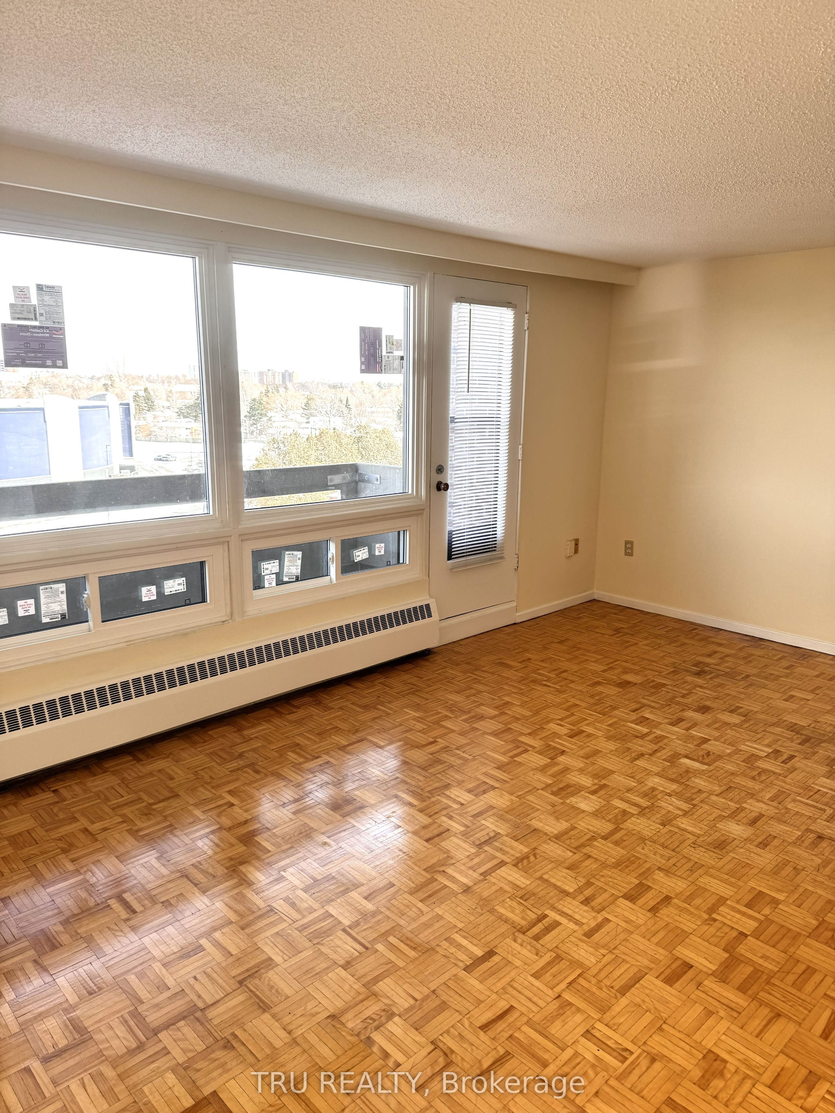 3100 Carling Avenue 706