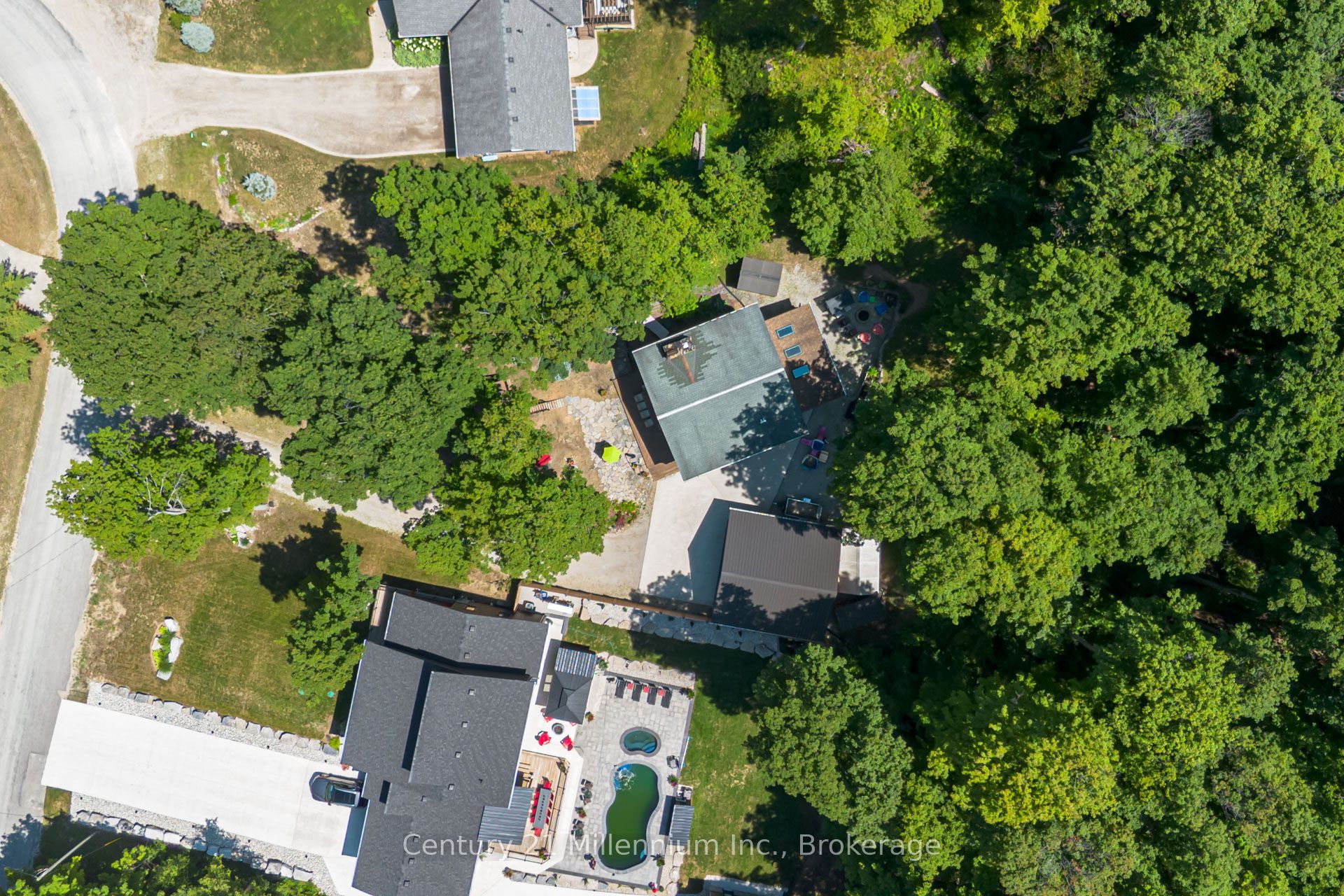 446 Manley Crescent