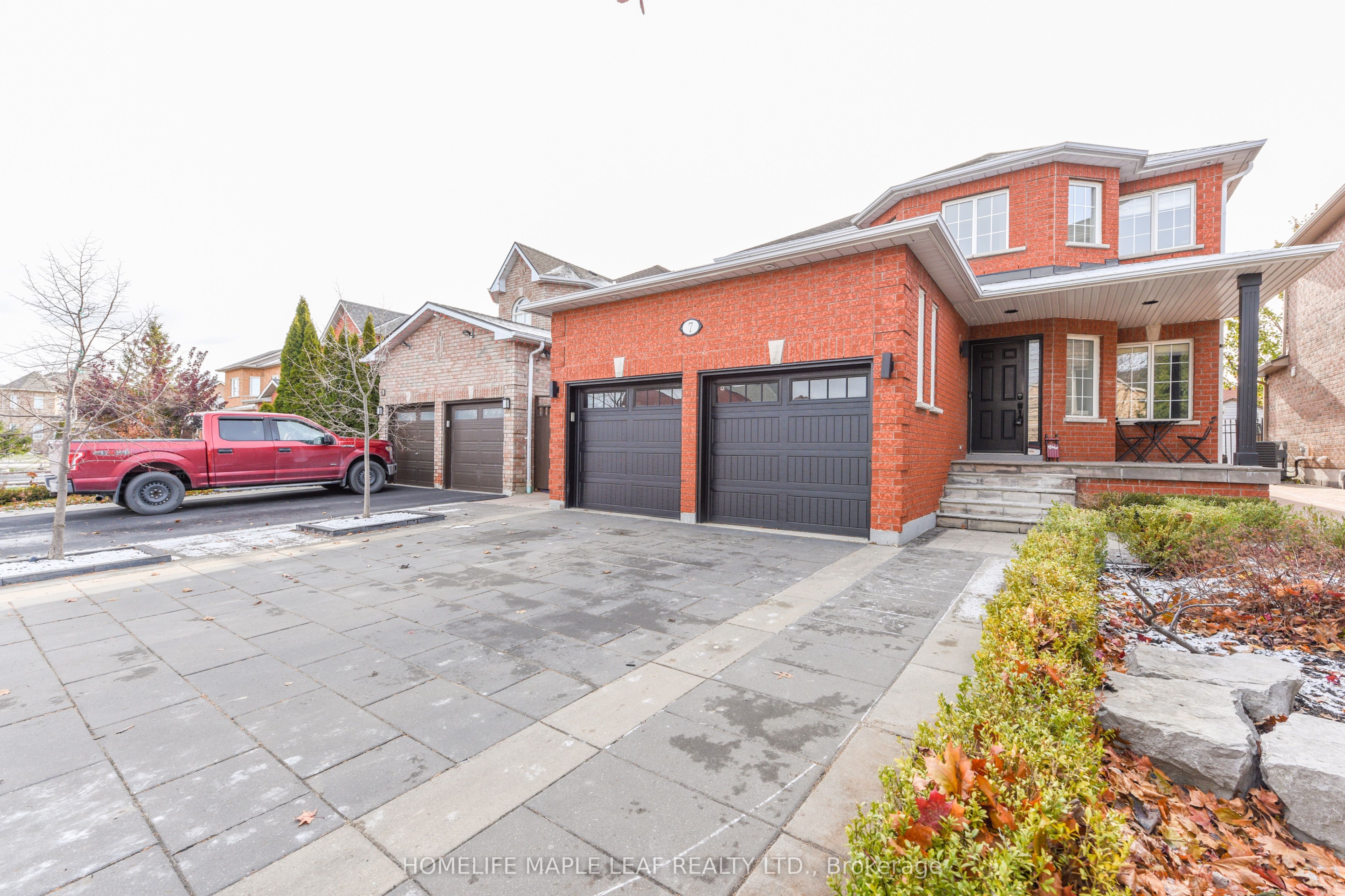 7 Southbury Manor Drive