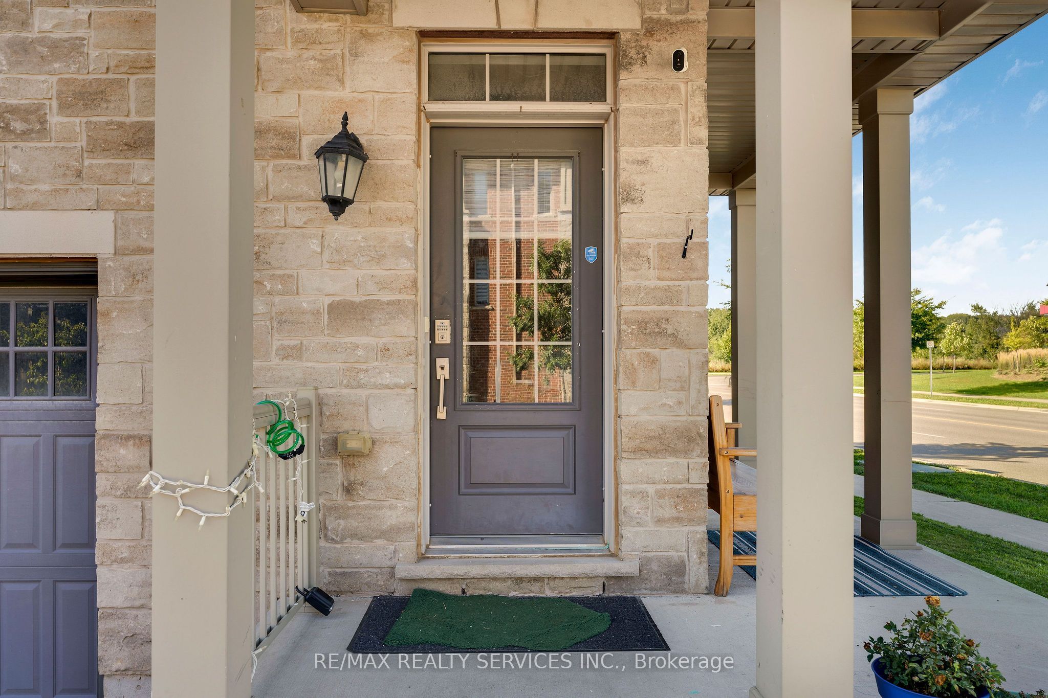 411 Hardwick Common