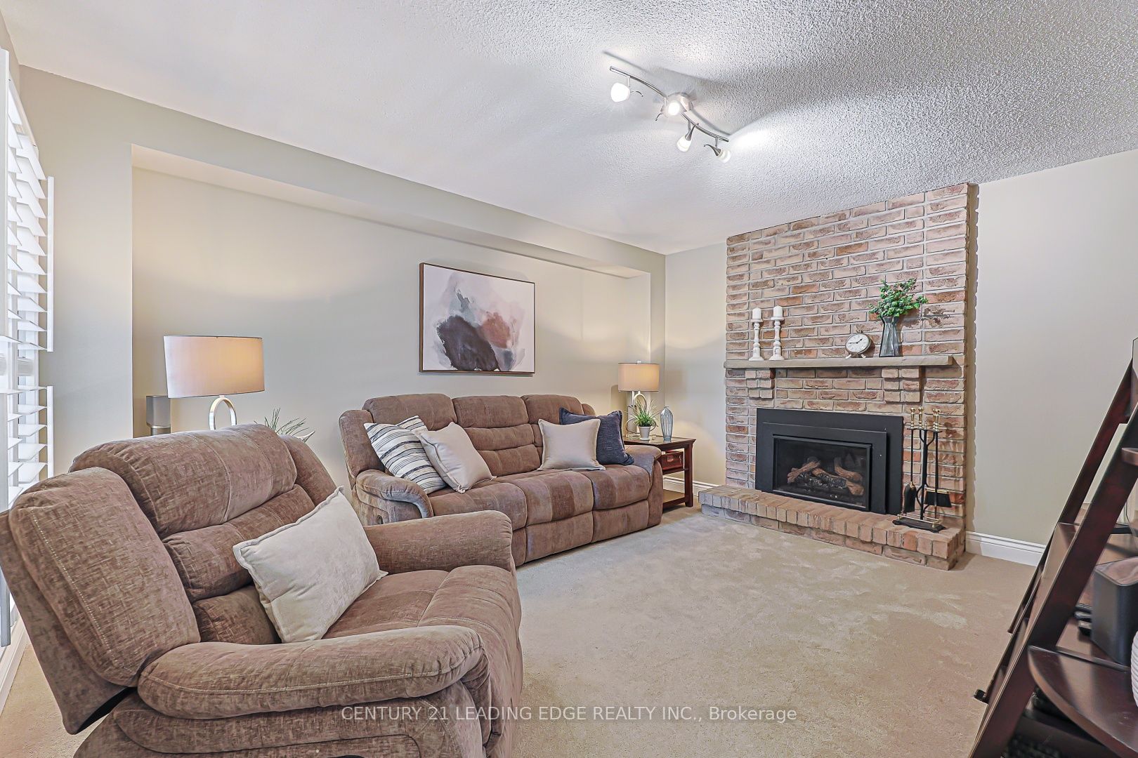 43 Bishop Crescent
