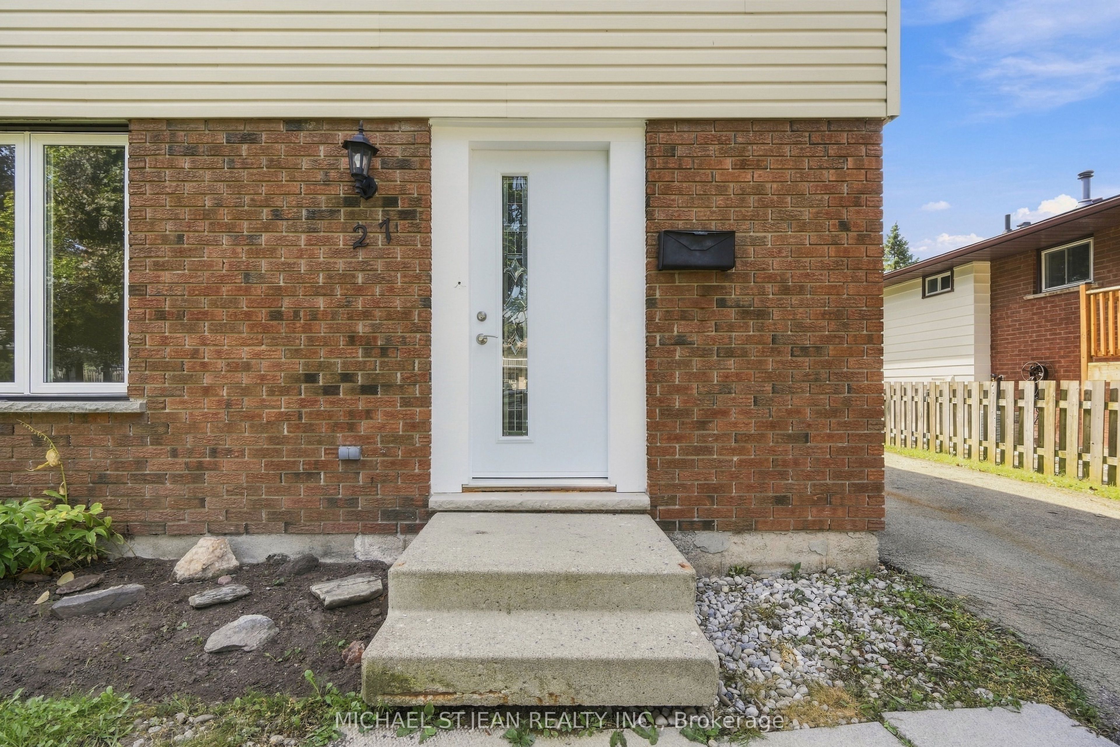 27 Cummington Place