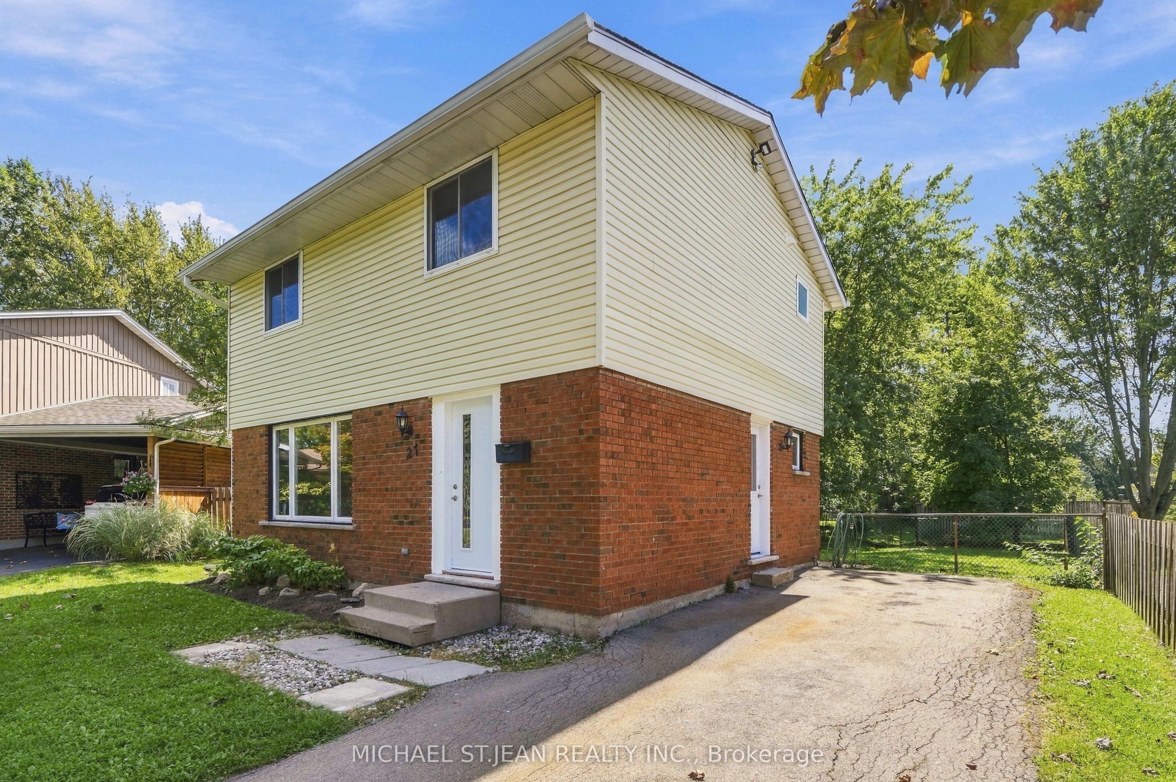 27 Cummington Place
