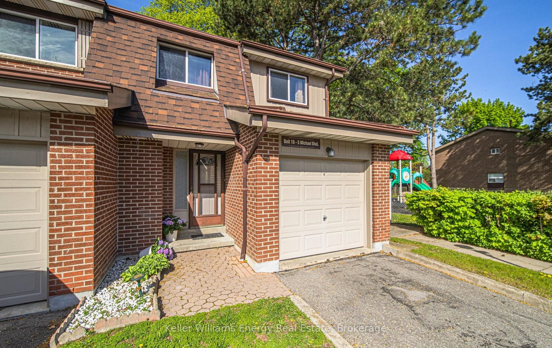 5 Michael Boulevard 18