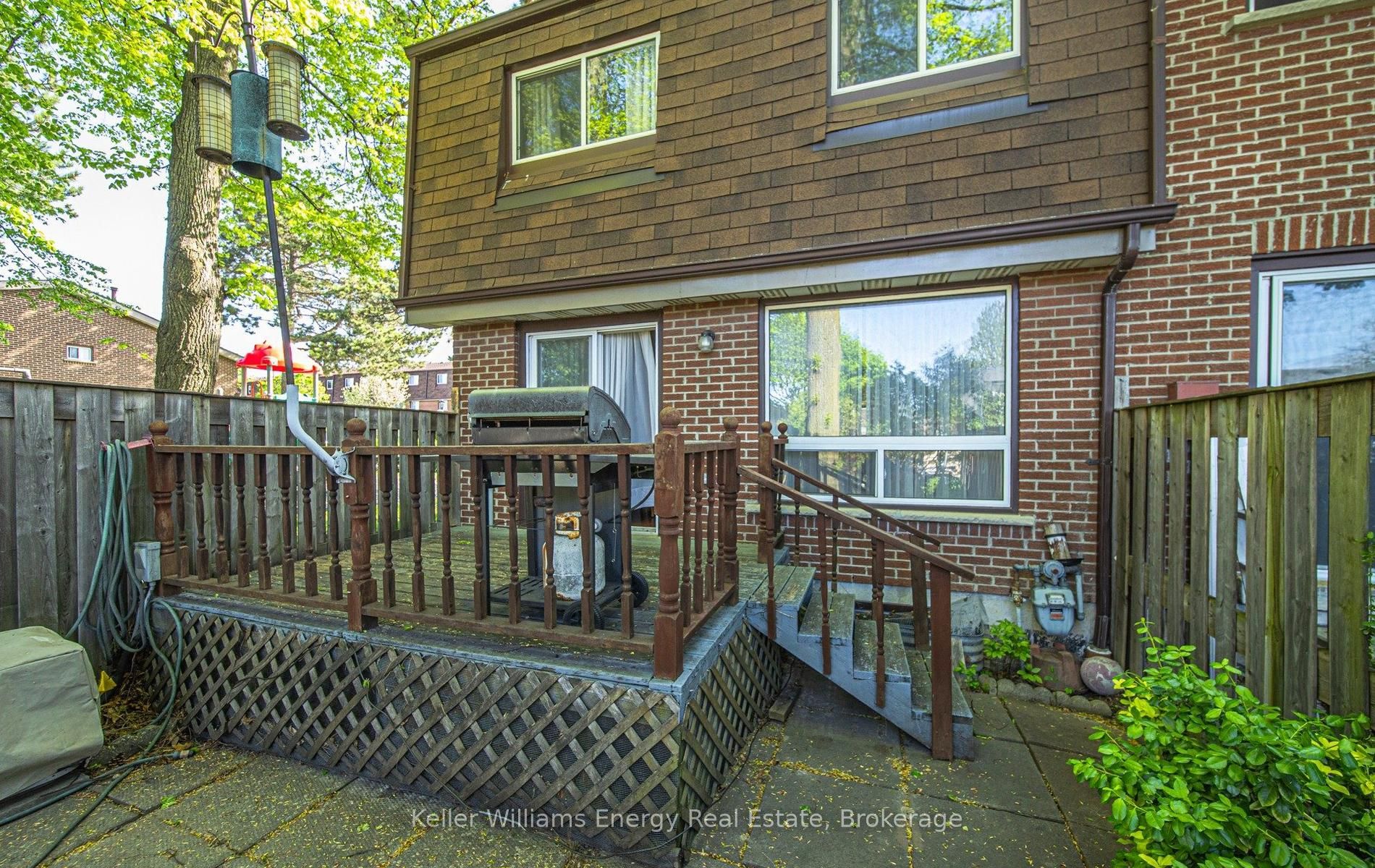 5 Michael Boulevard 18