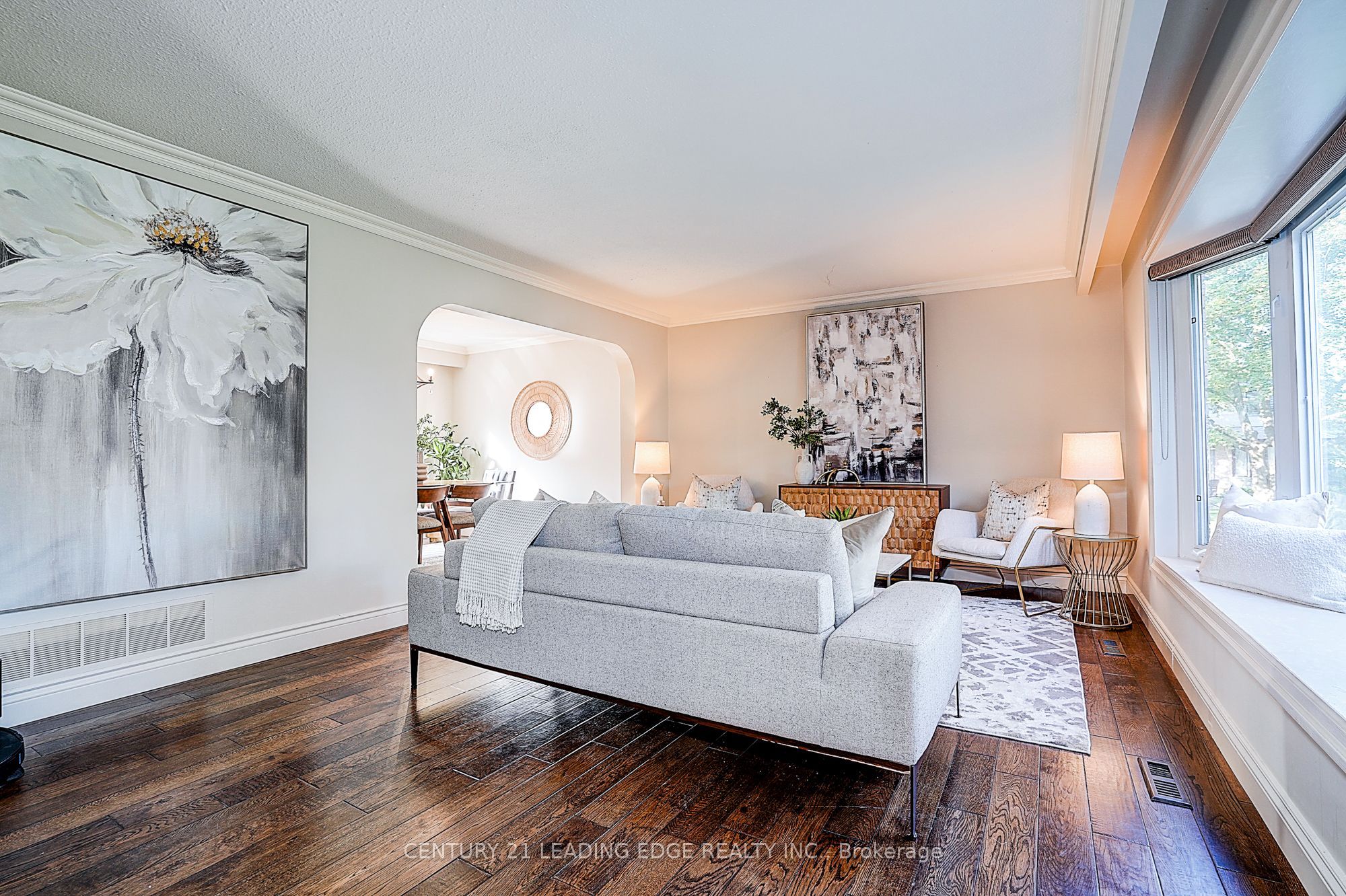 101 Ramona Boulevard