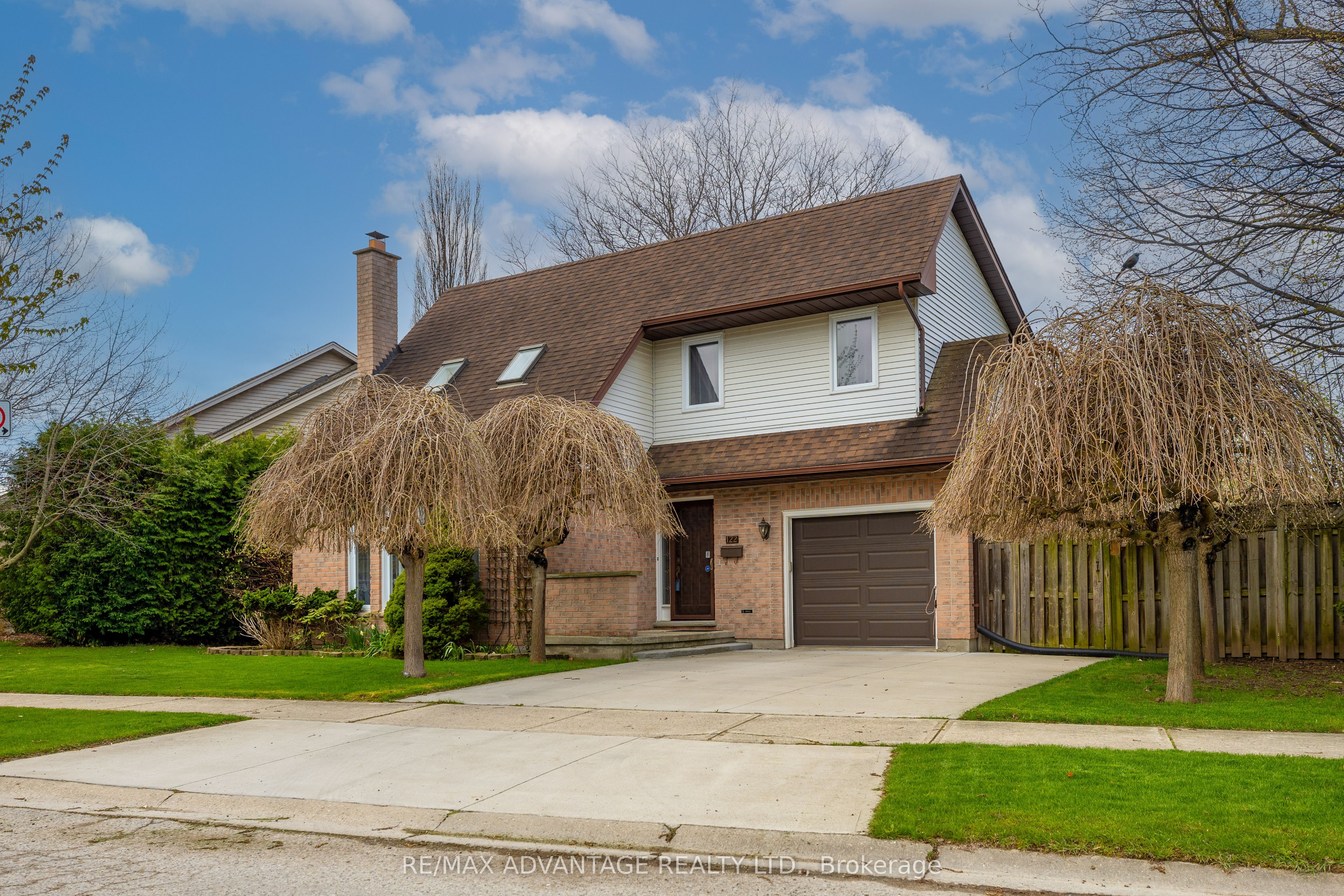 122 Barrydale Crescent