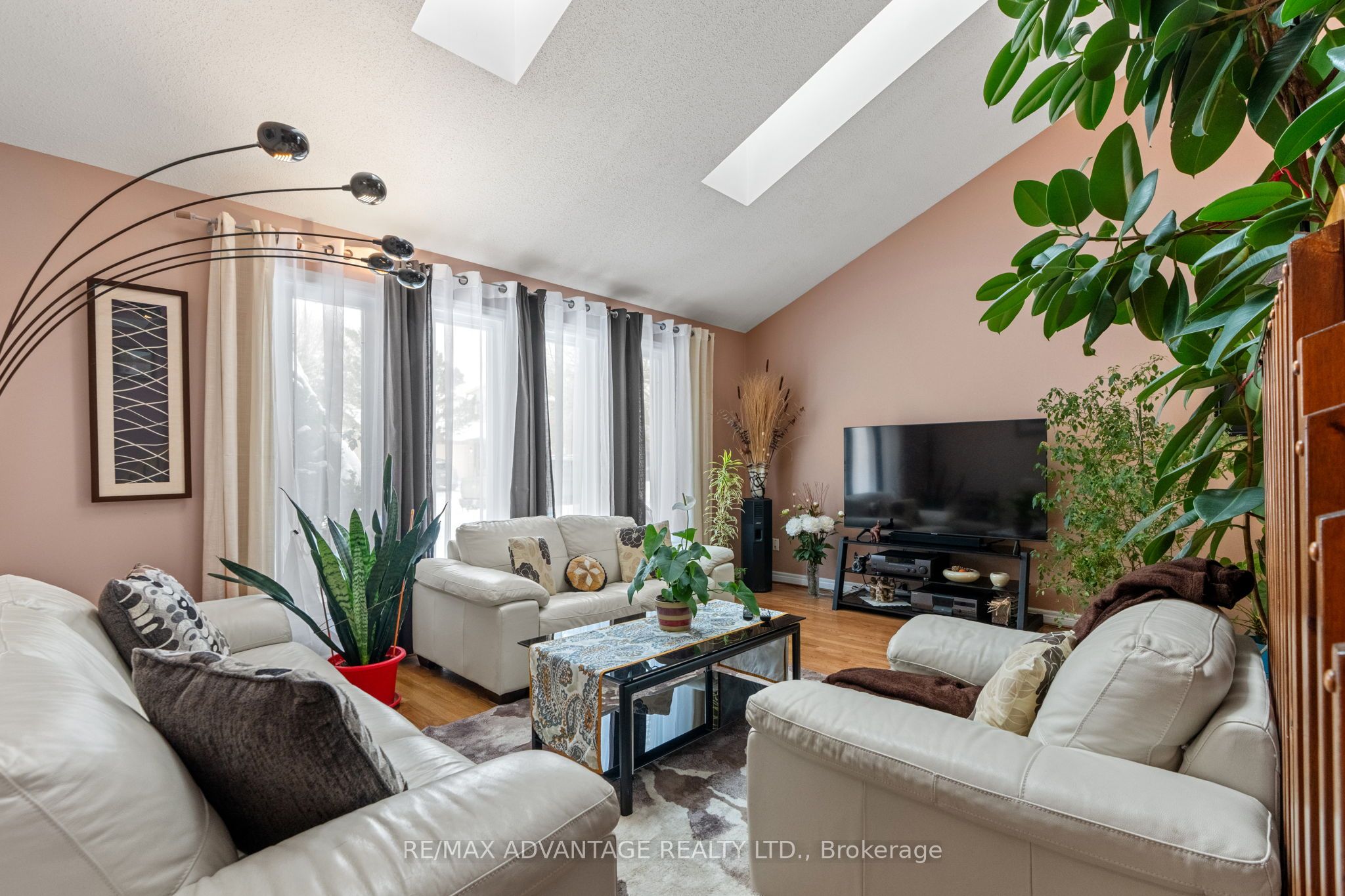 122 Barrydale Crescent