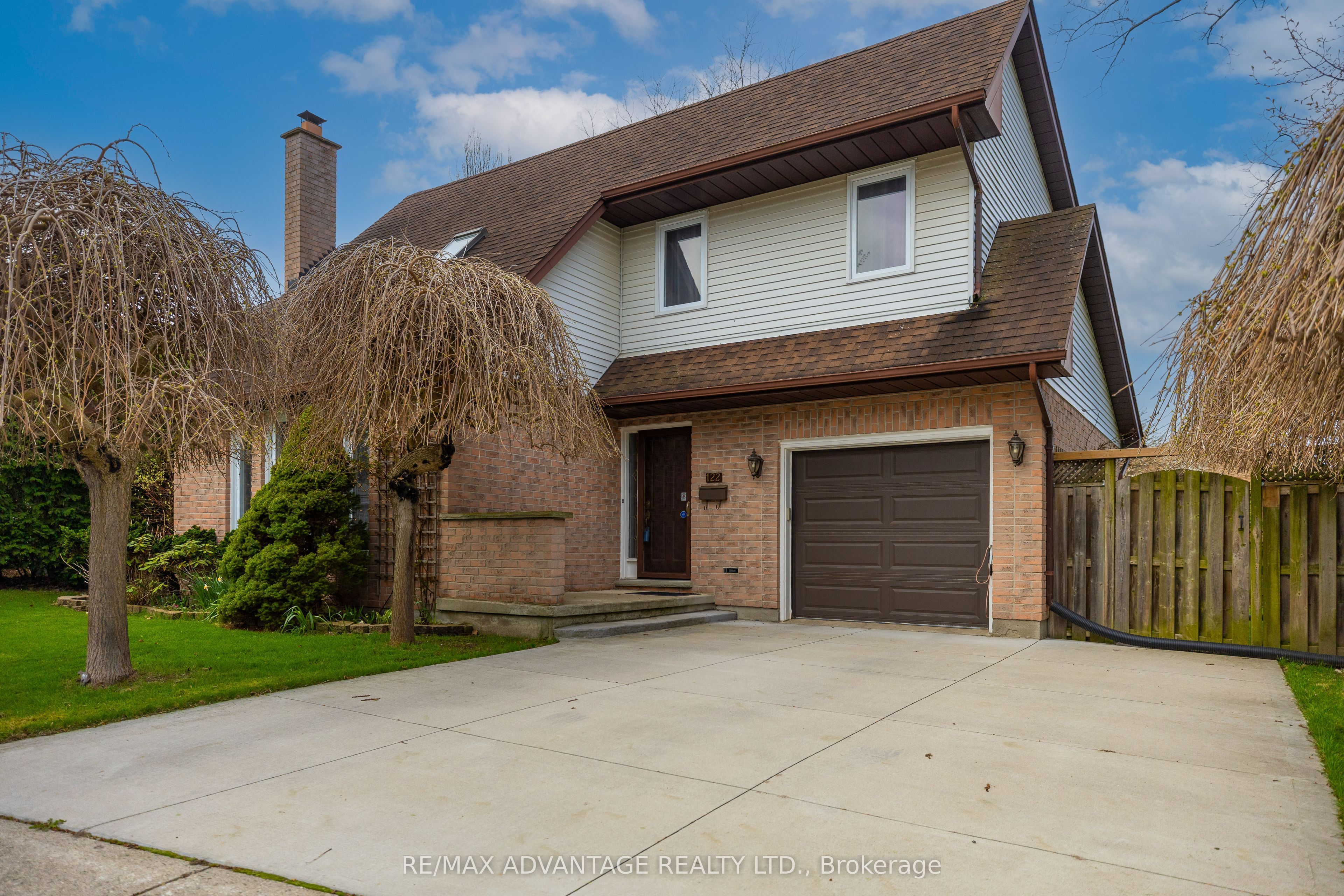 122 Barrydale Crescent