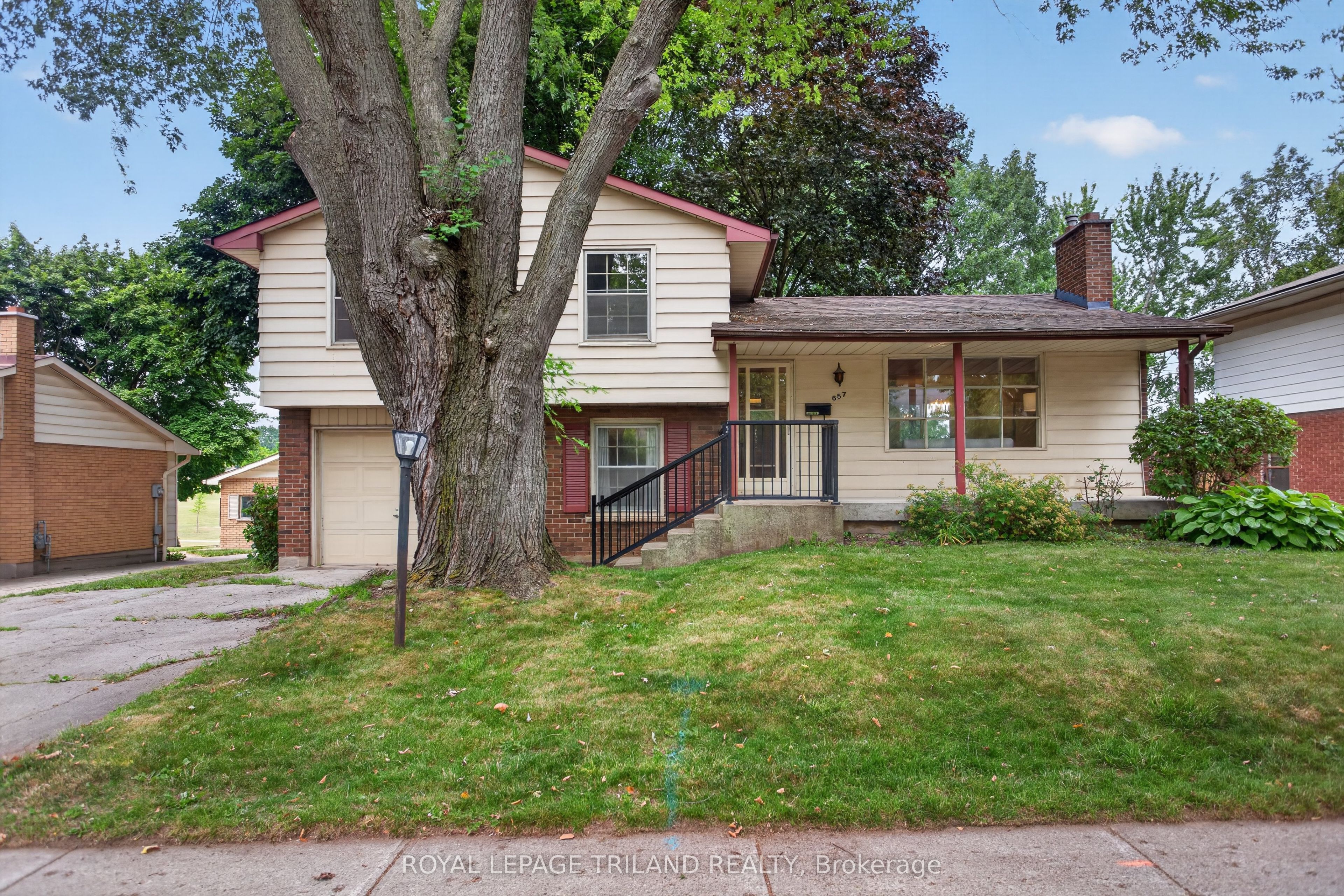 657 Viscount Road