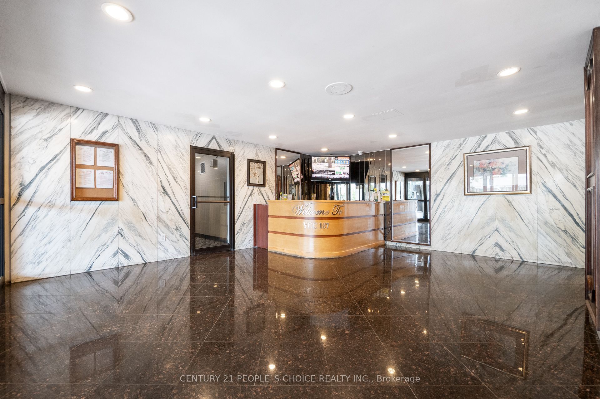 3390 Weston Road 902