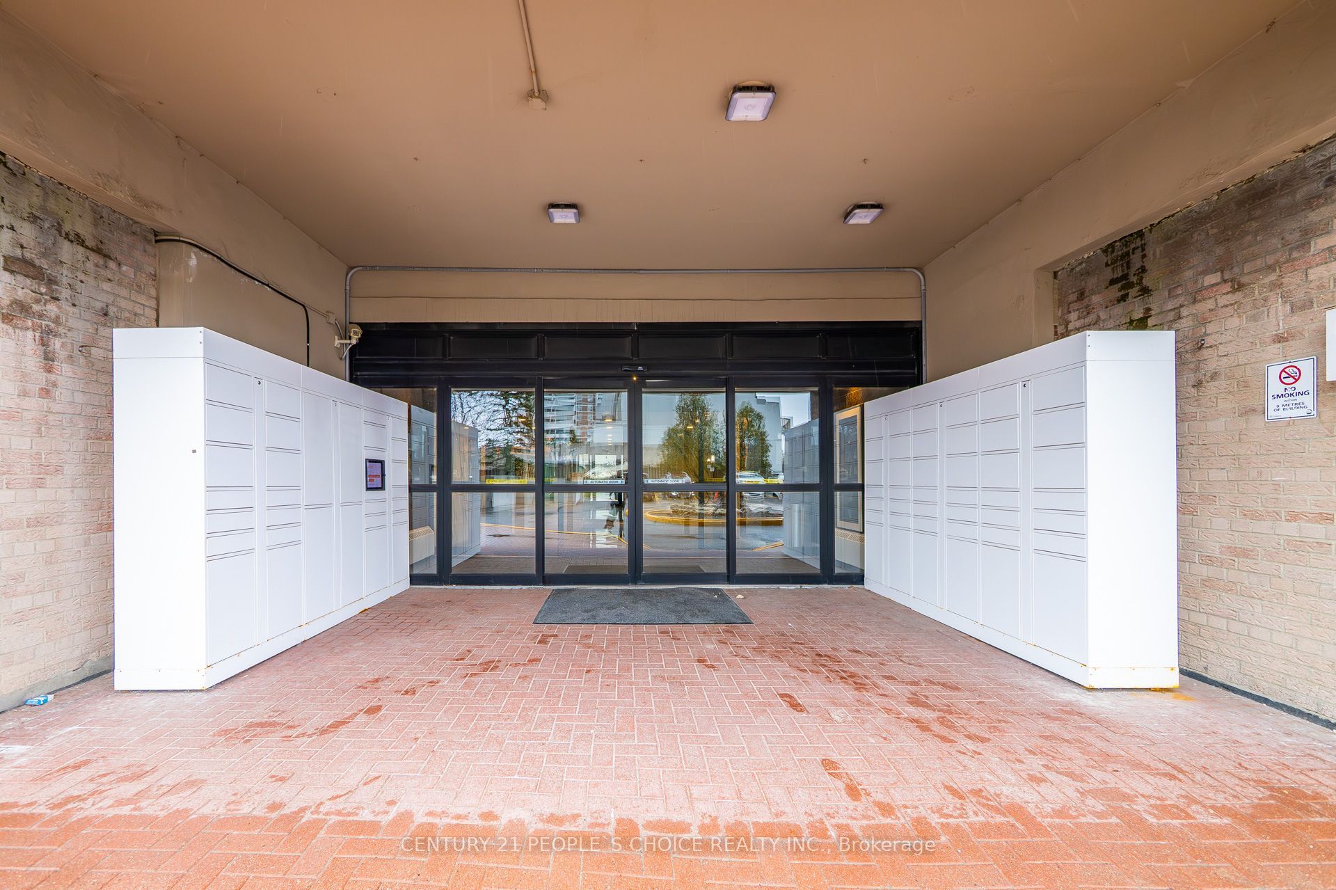 3390 Weston Road 902