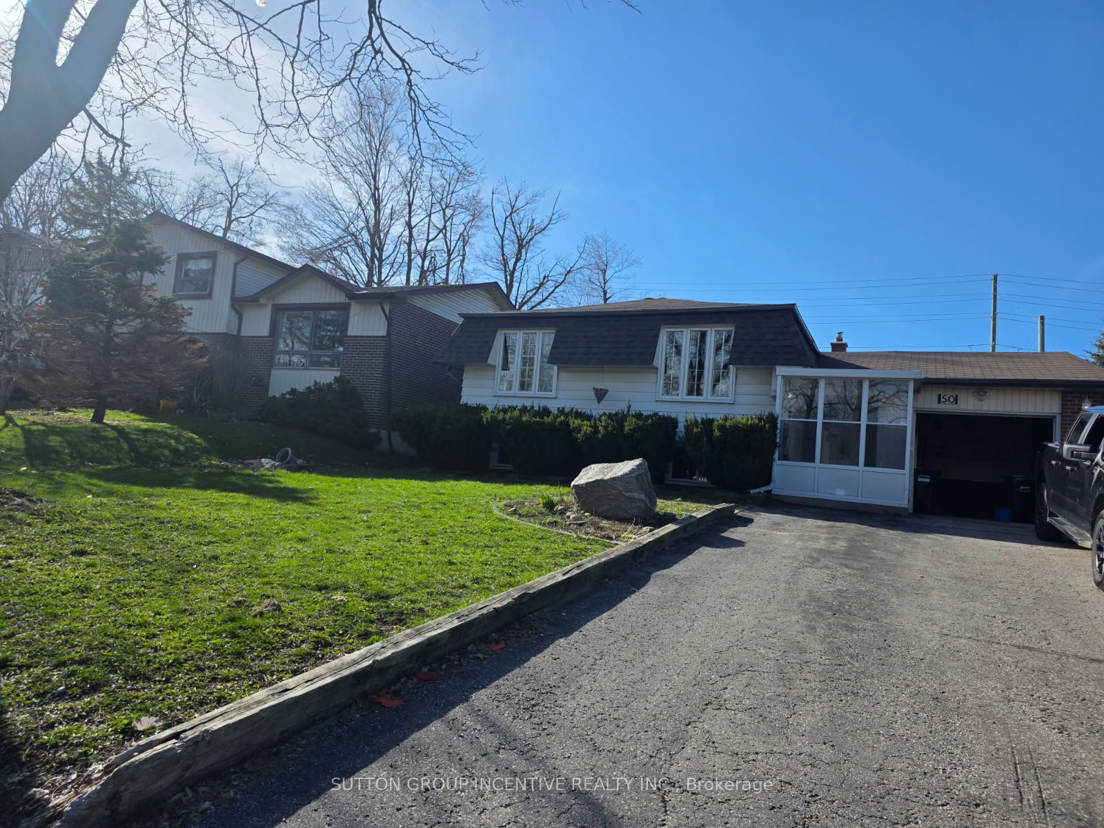 50 Farmingdale Crescent