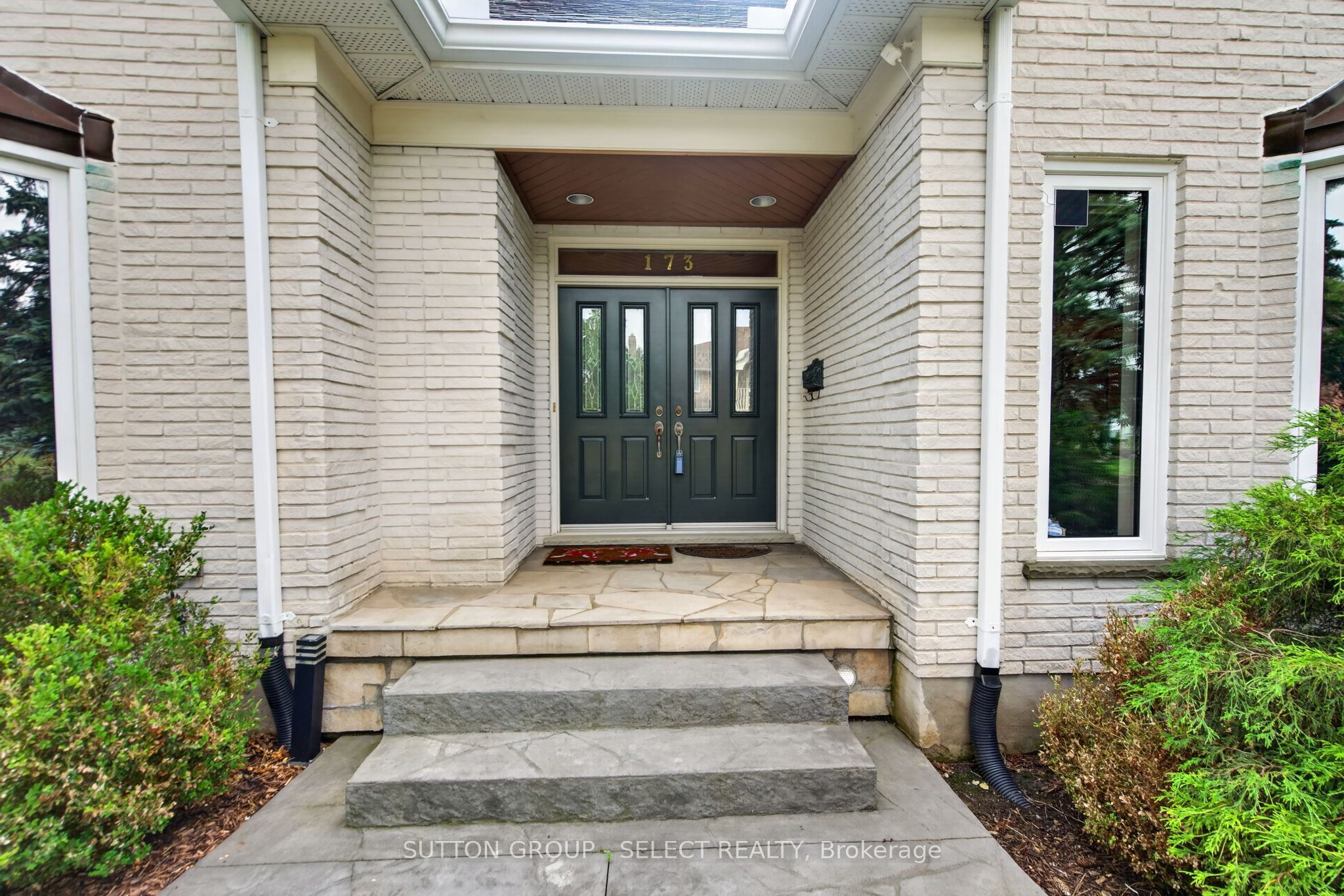 173 WHITEACRES Drive