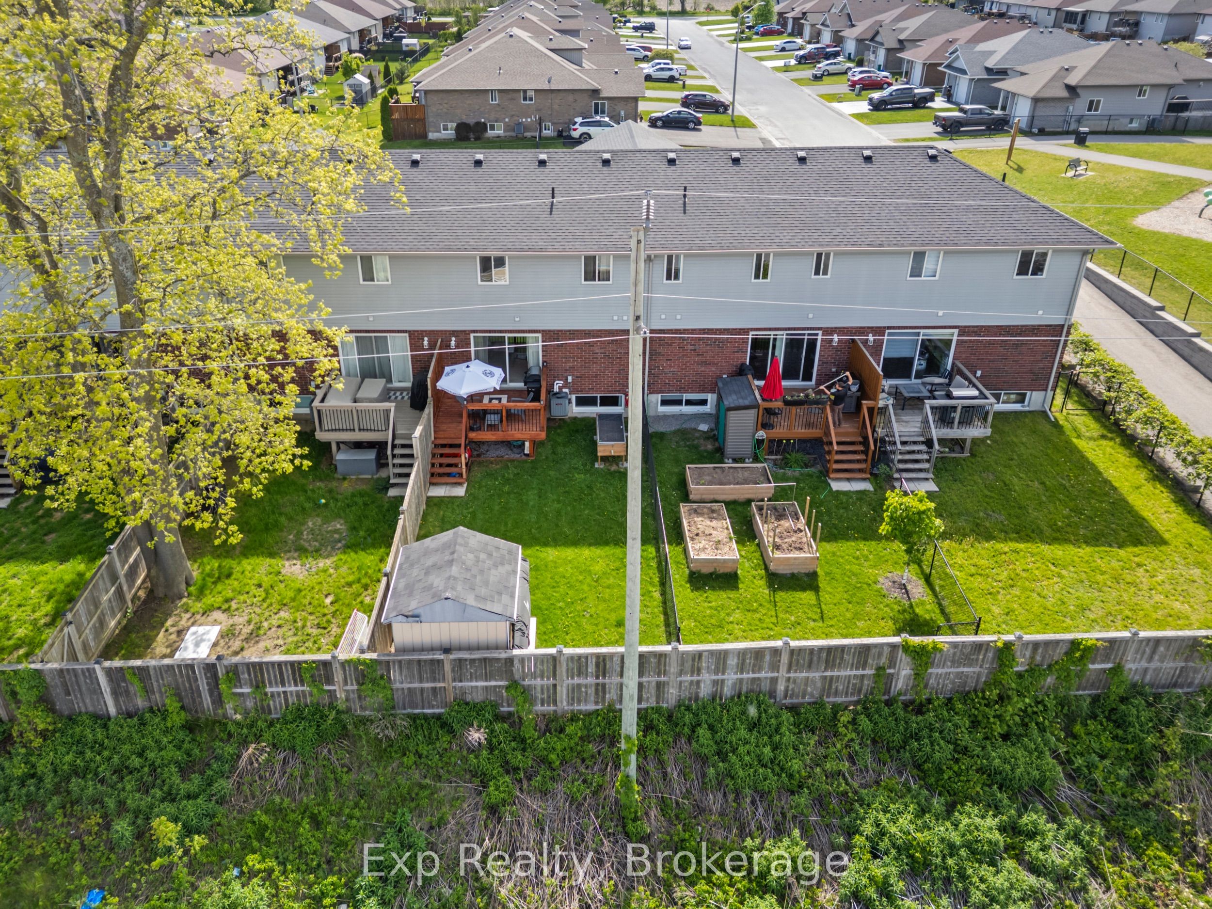 54 Cortland Crescent