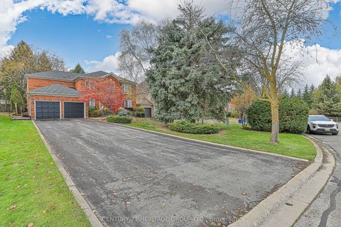 668 Chaleur Place Newmarket ON L3X 1L6