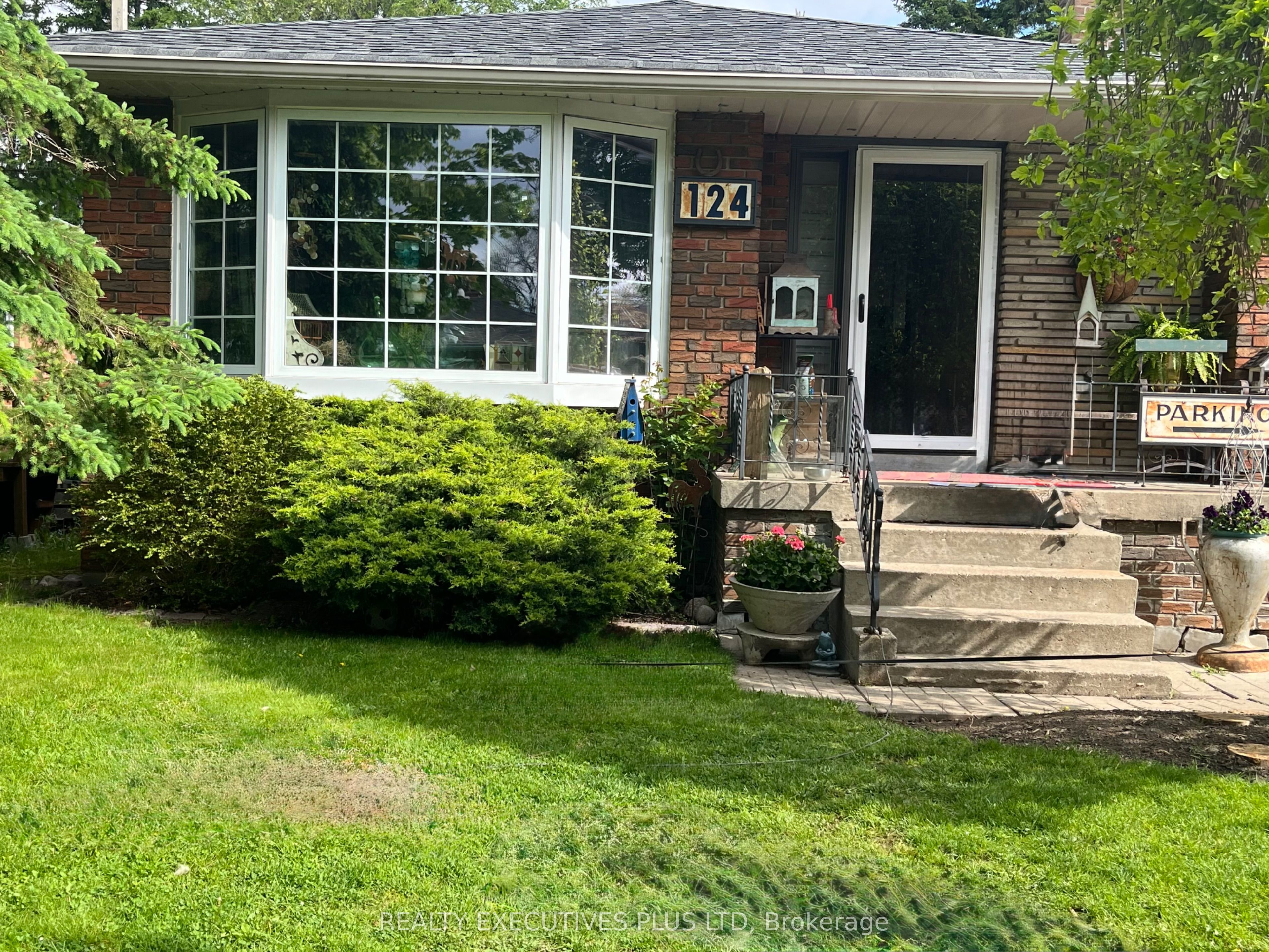 124 Applefield Drive