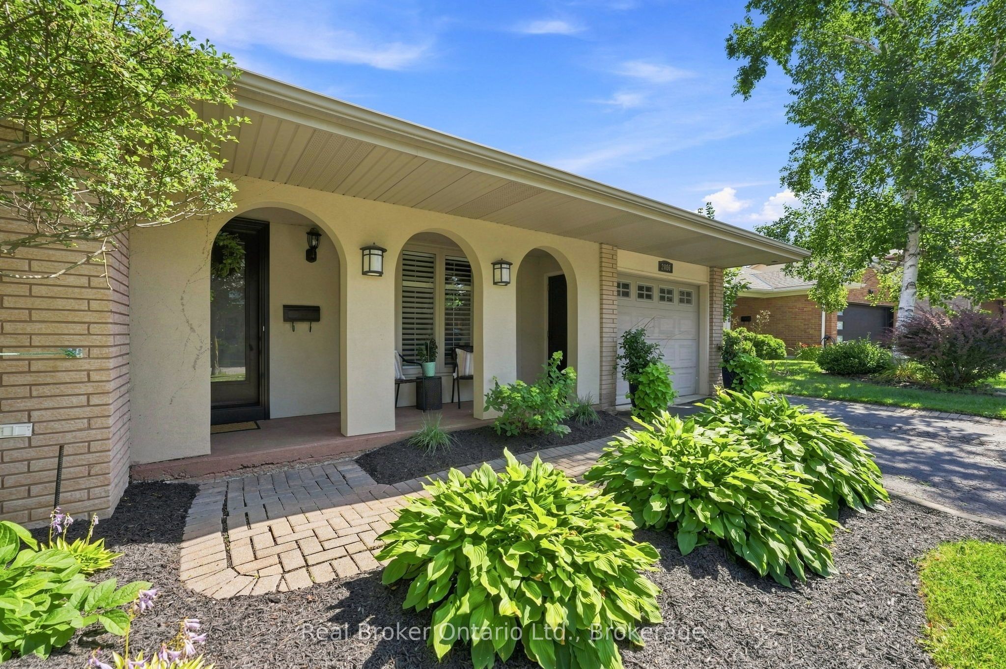 2086 Cavendish Drive